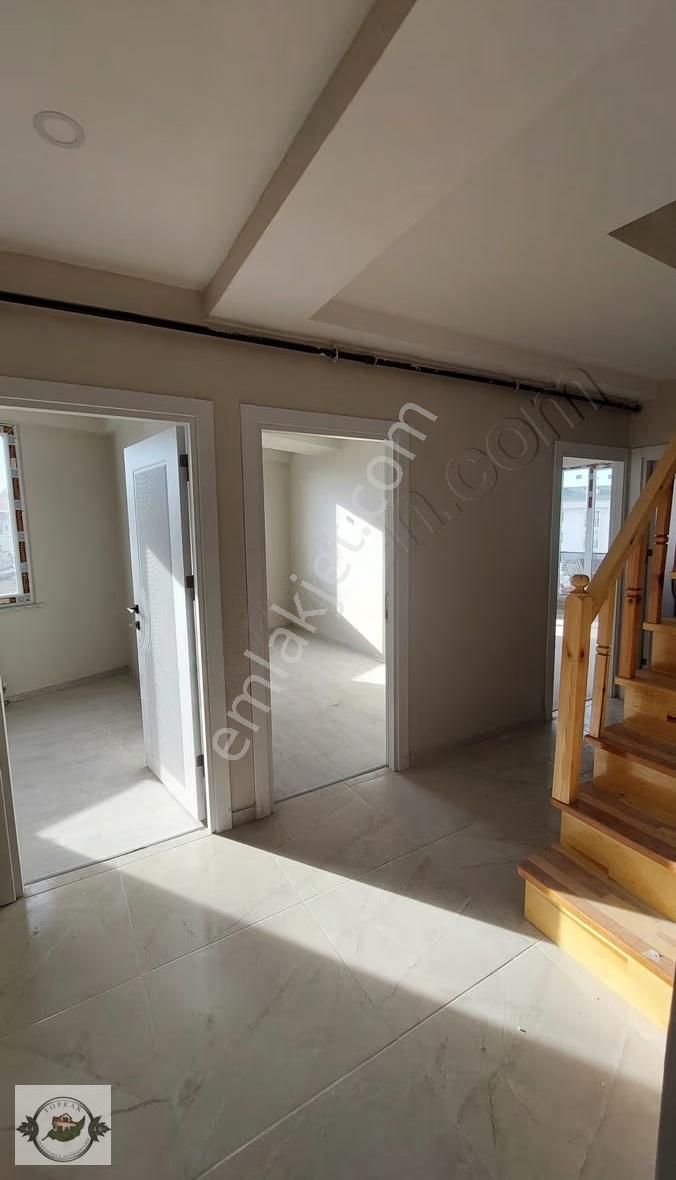 Kanarya Şahin Caddesinde 3+2 140m/2 Dubleks Daire - Görsel 5