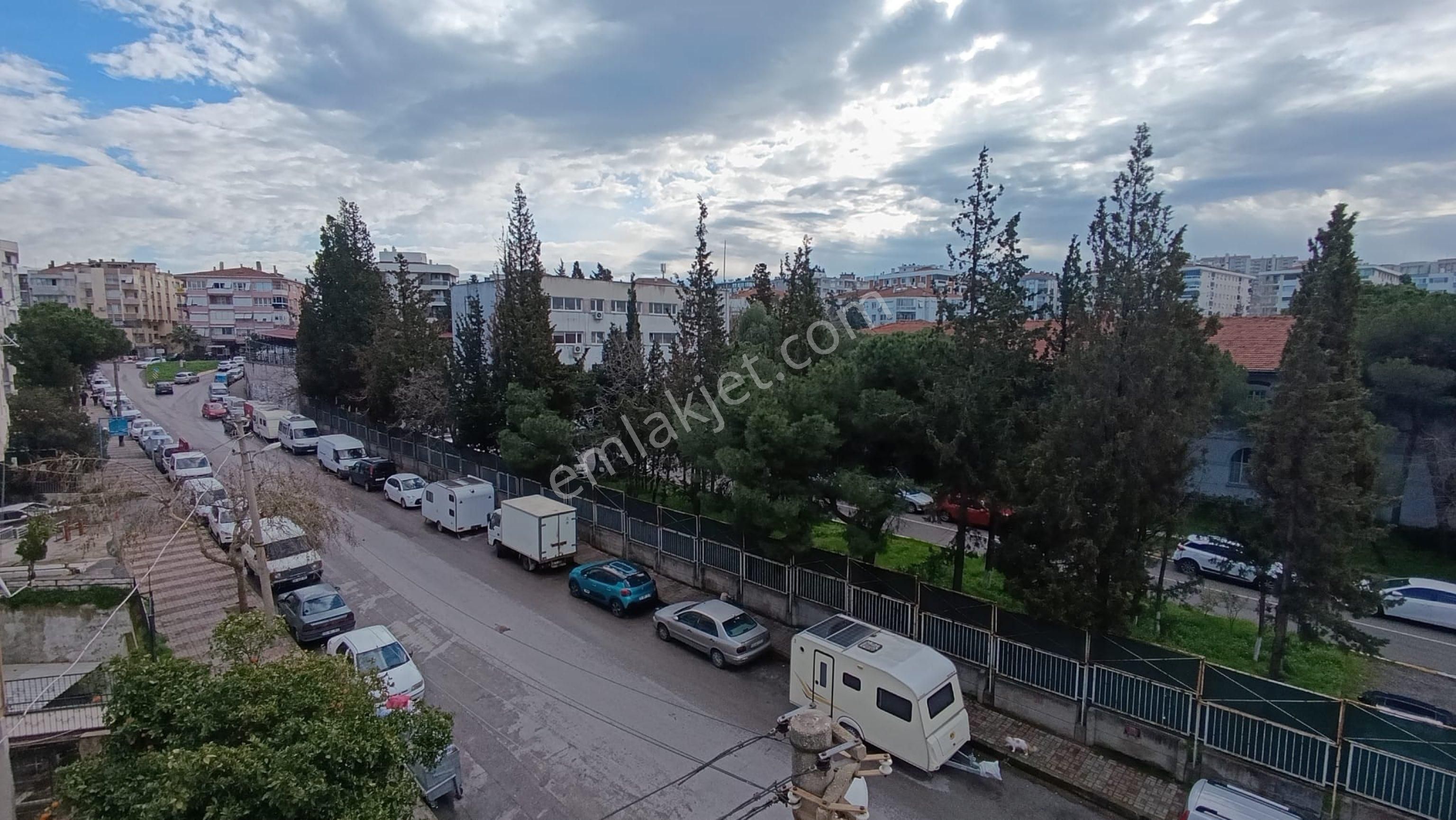 Hatay Pazar Yolunda 3 + 1 Full Tadilatlı Satılık Daire - Görsel 3