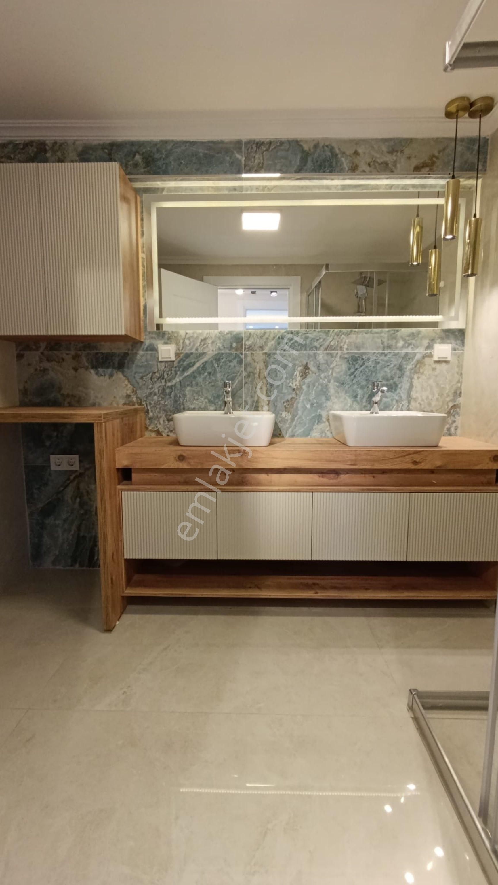 Hatay Pazar Yolunda 3 + 1 Full Tadilatlı Satılık Daire