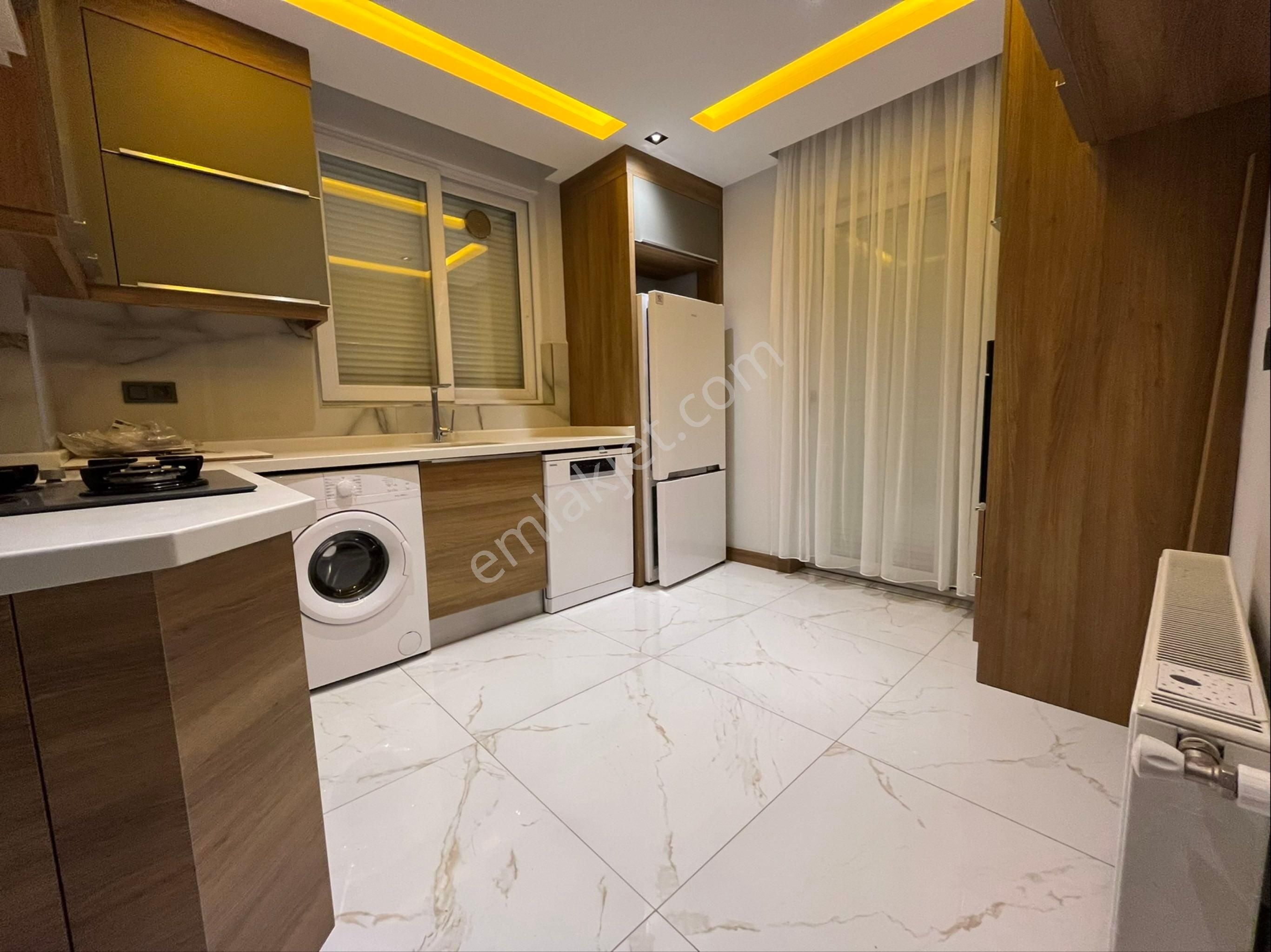 Artı Dan Gazi Bulvarı Dibi Ara Kat Sıfır Ayarında 2+1 - Görsel 3