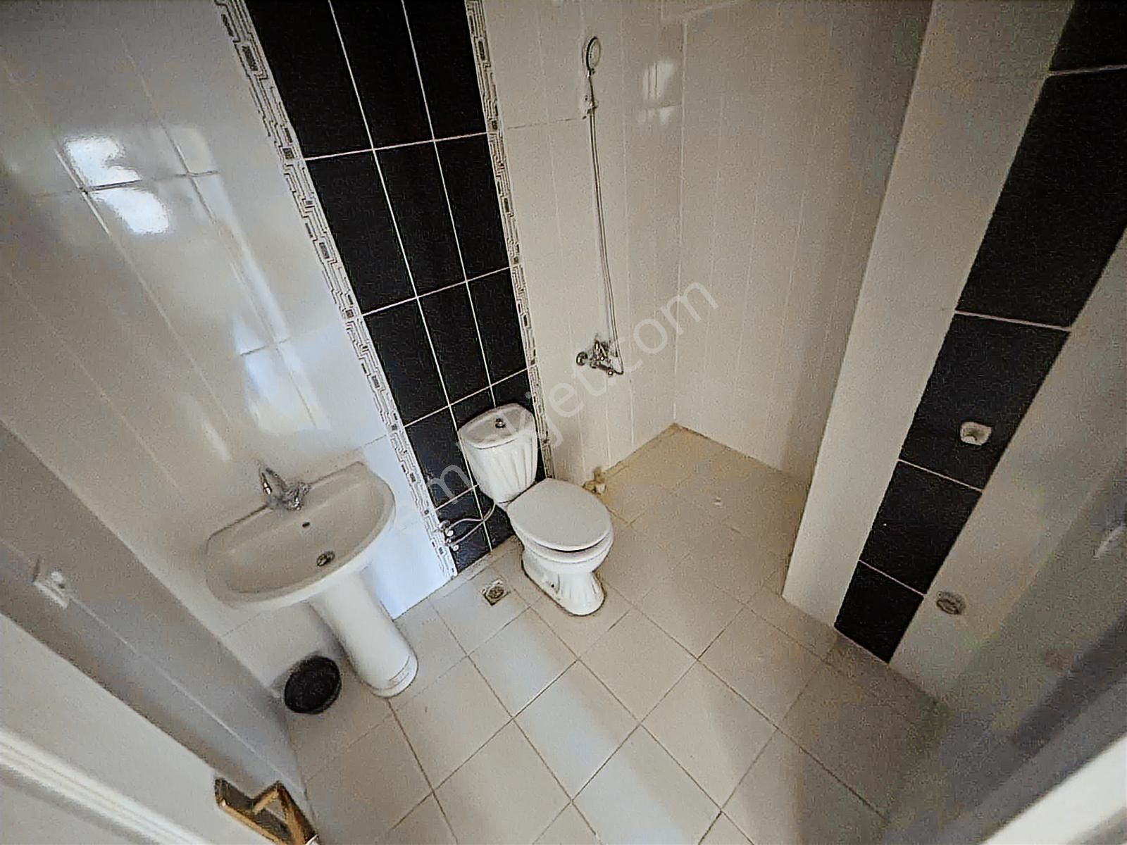 Torun^dan Yeni Binada Asansörlü Ön Cephe Arakatta 3+1 Daire - Görsel 29