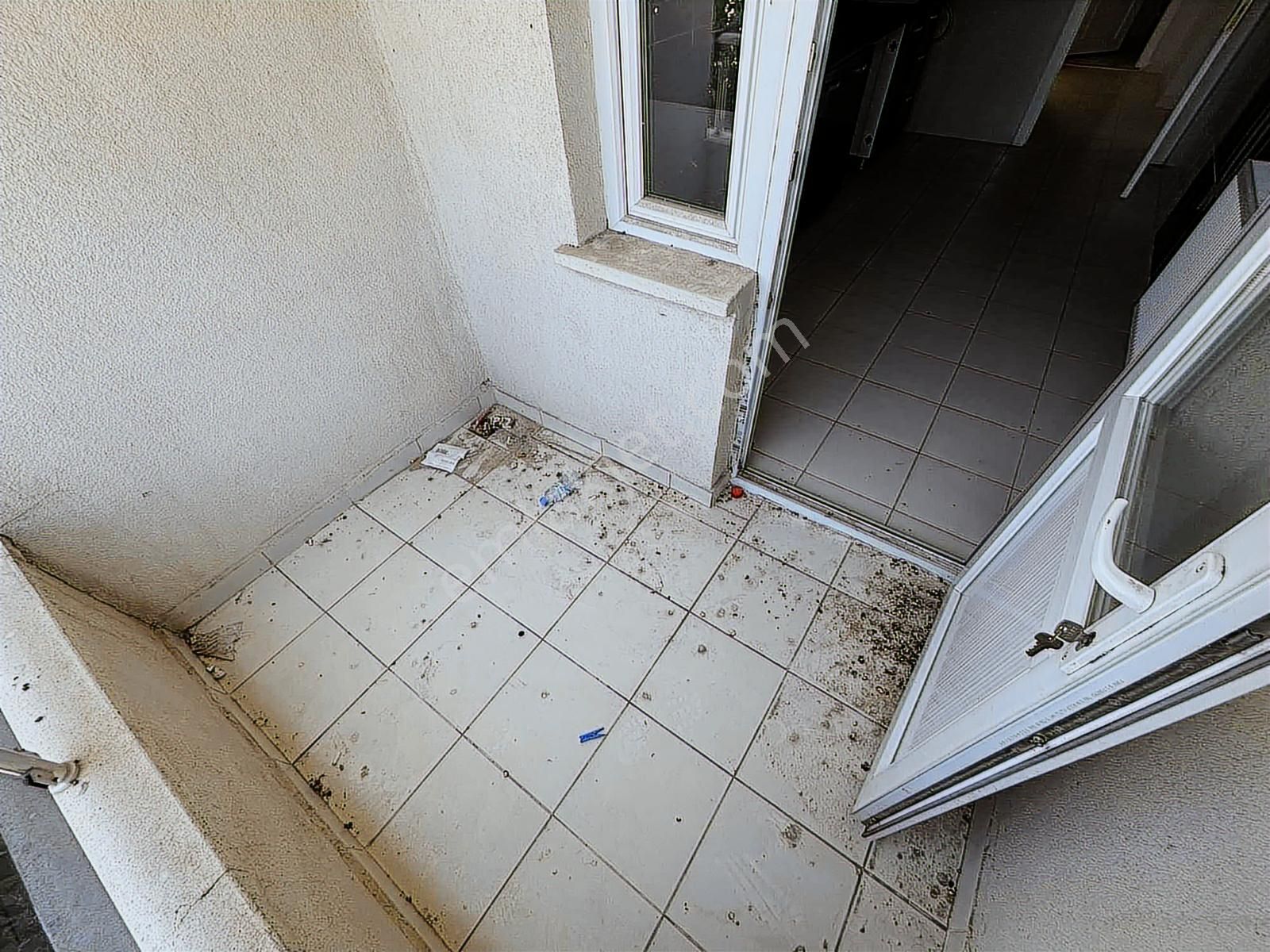 Torun^dan Yeni Binada Asansörlü Ön Cephe Arakatta 3+1 Daire - Görsel 3