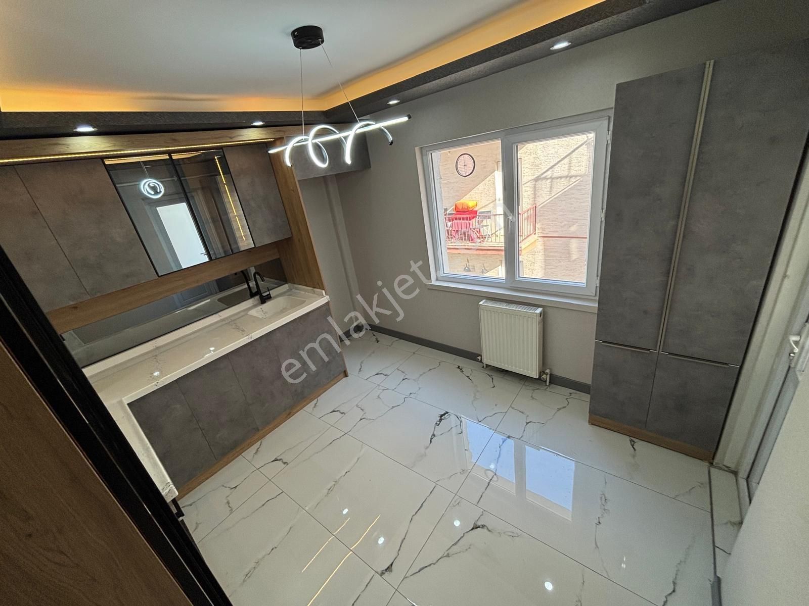 Plevne Mah. Ebeveyn B. Giyinme Odalı 130m2 Ultra Lüx Daire - Görsel 11