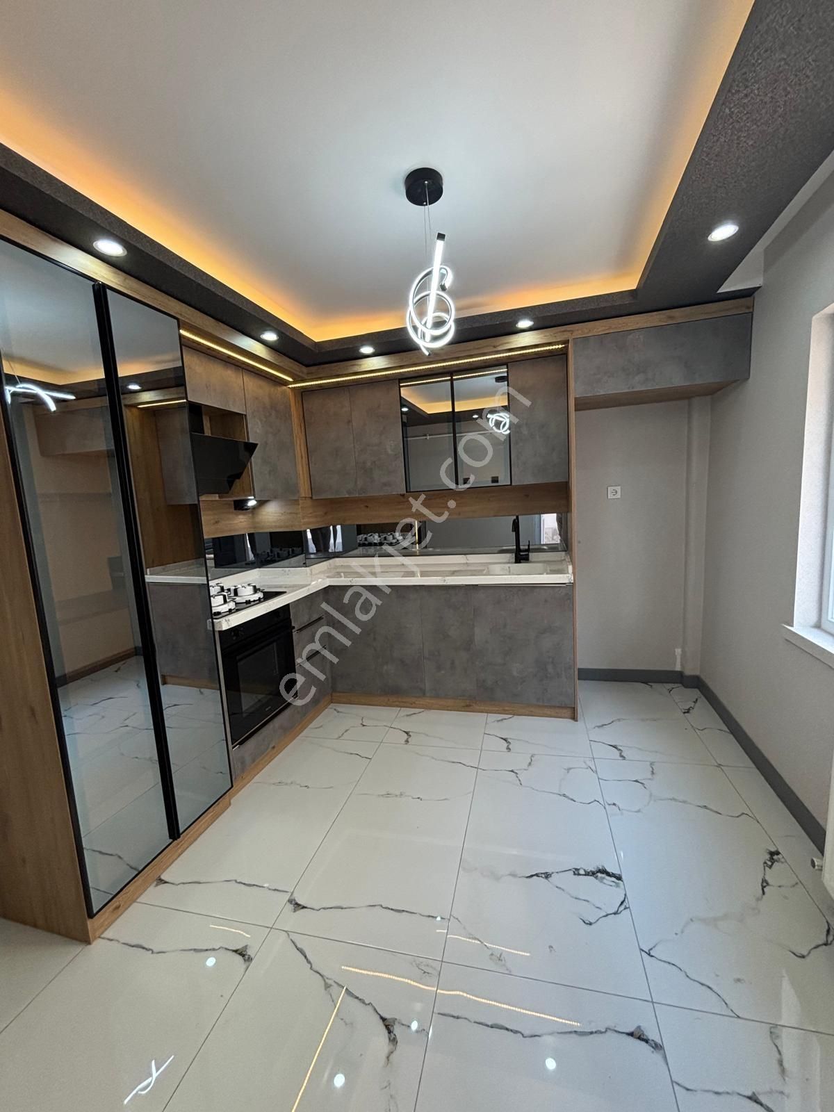 Plevne Mah. Ebeveyn B. Giyinme Odalı 130m2 Ultra Lüx Daire - Görsel 34