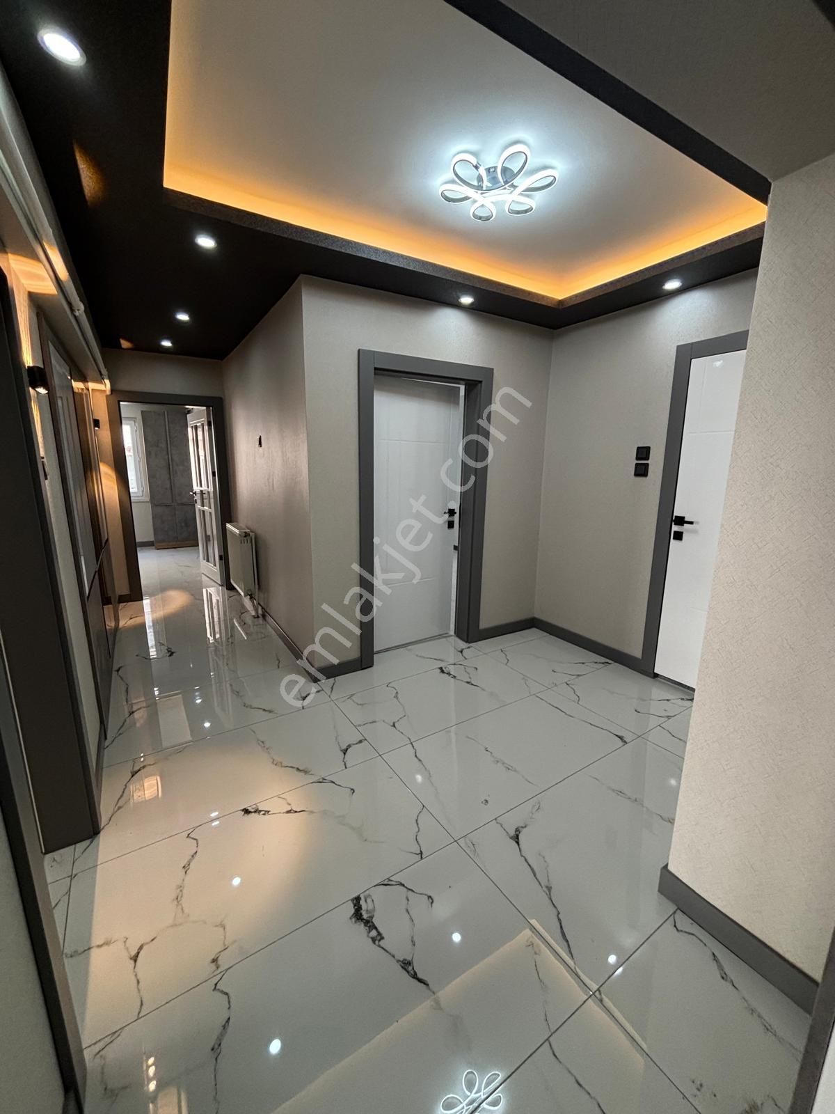 Plevne Mah. Ebeveyn B. Giyinme Odalı 130m2 Ultra Lüx Daire - Görsel 29