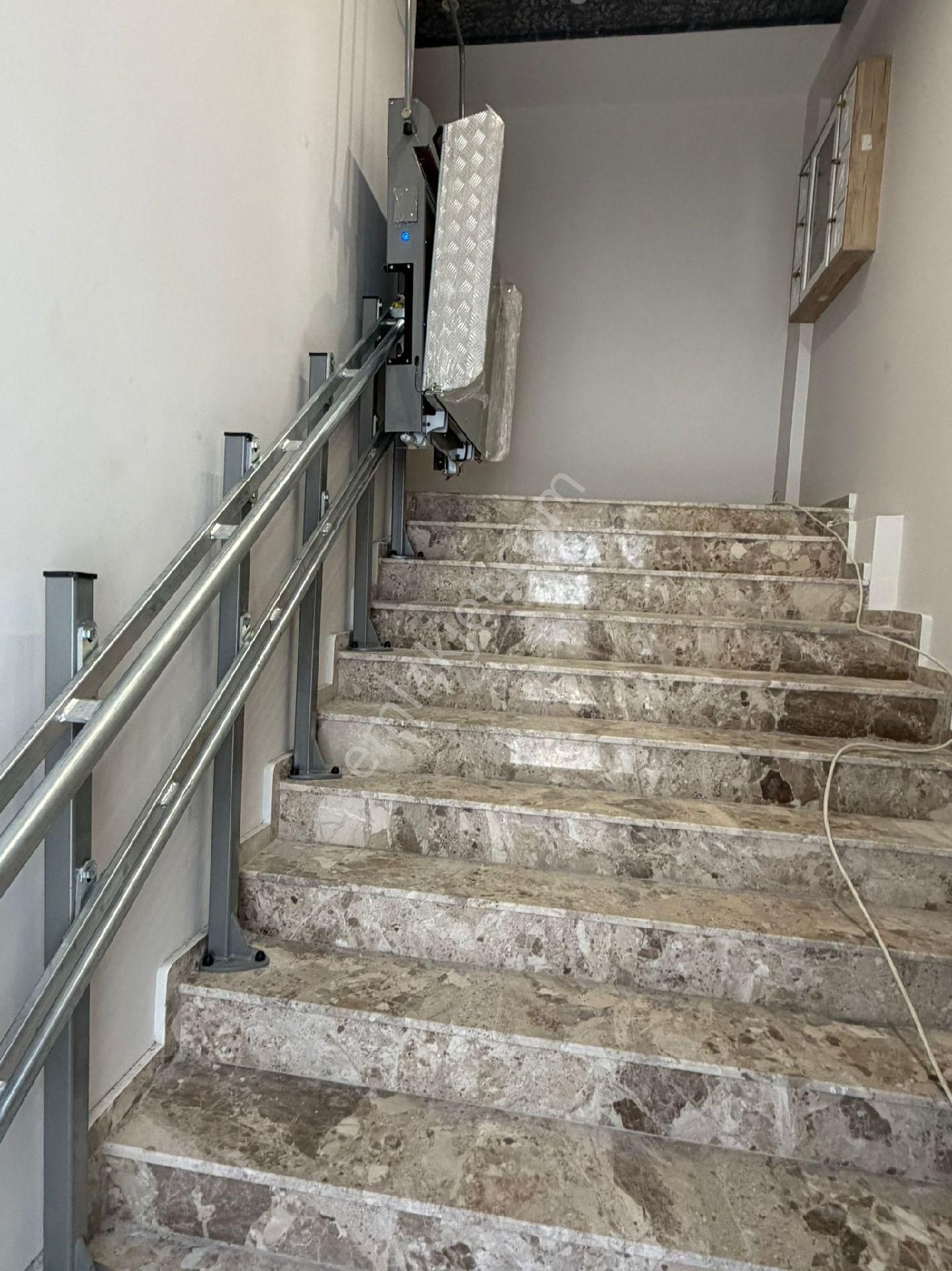 Anadolu Caddesi Yakını Geniş 2+1 3 Cepheli Sıfır Daire - Görsel 10