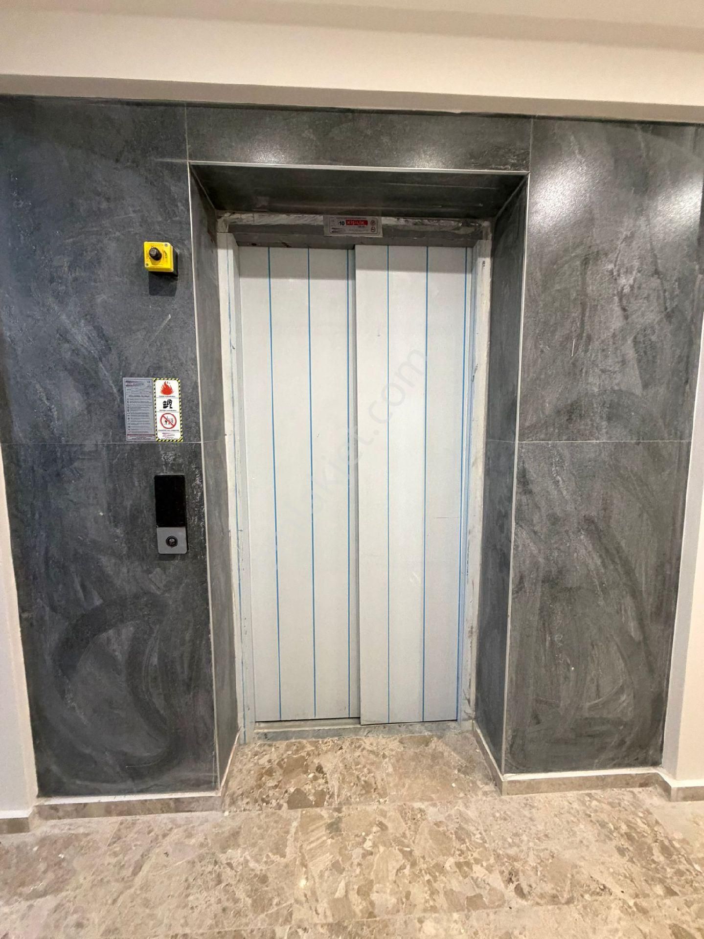 Anadolu Caddesi Yakını Geniş 2+1 3 Cepheli Sıfır Daire - Görsel 21