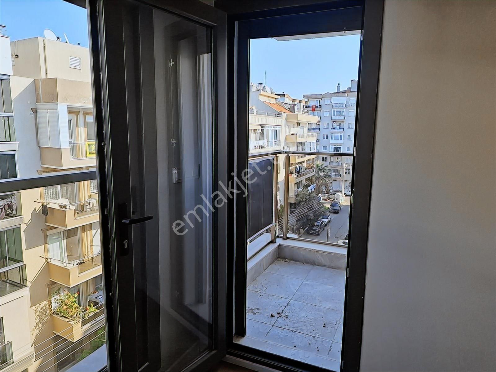 Yalı Mahallesi Cihat Kora Lisesine Yakın Satılık Sıfır Daire - Görsel 28