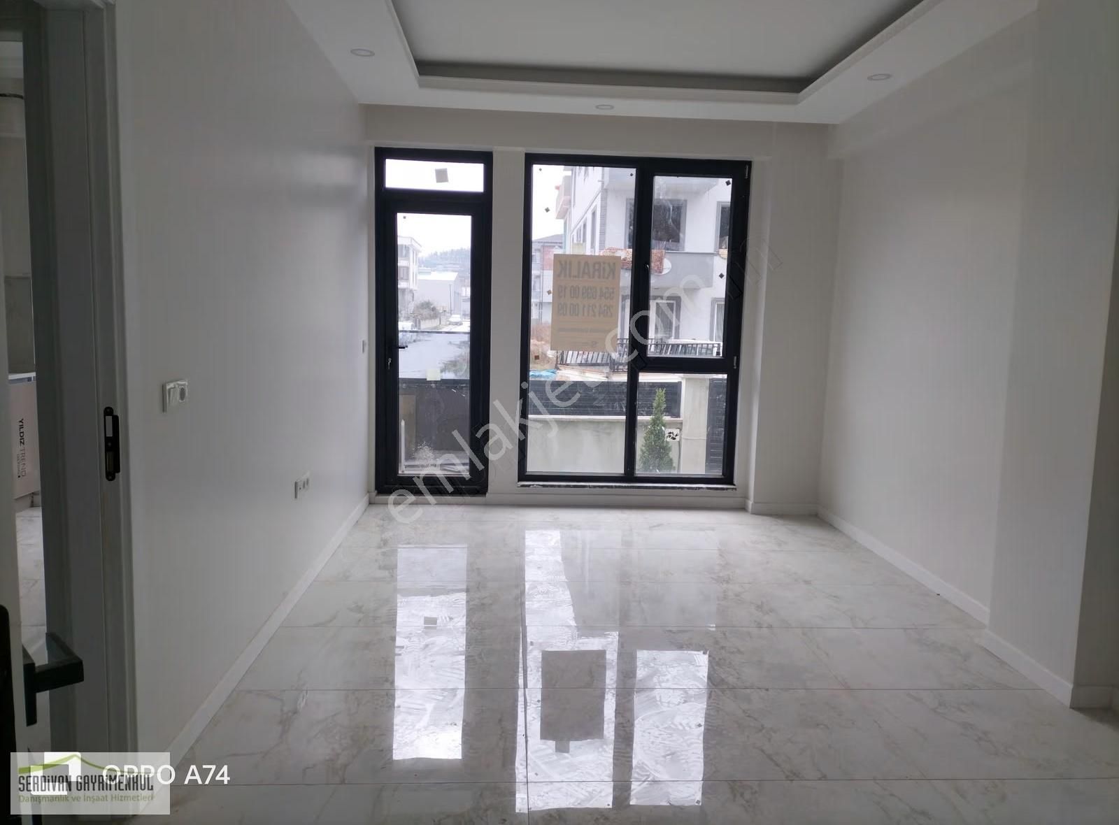 Arifiyede Kiralık 2+1 Sıfır Daire..