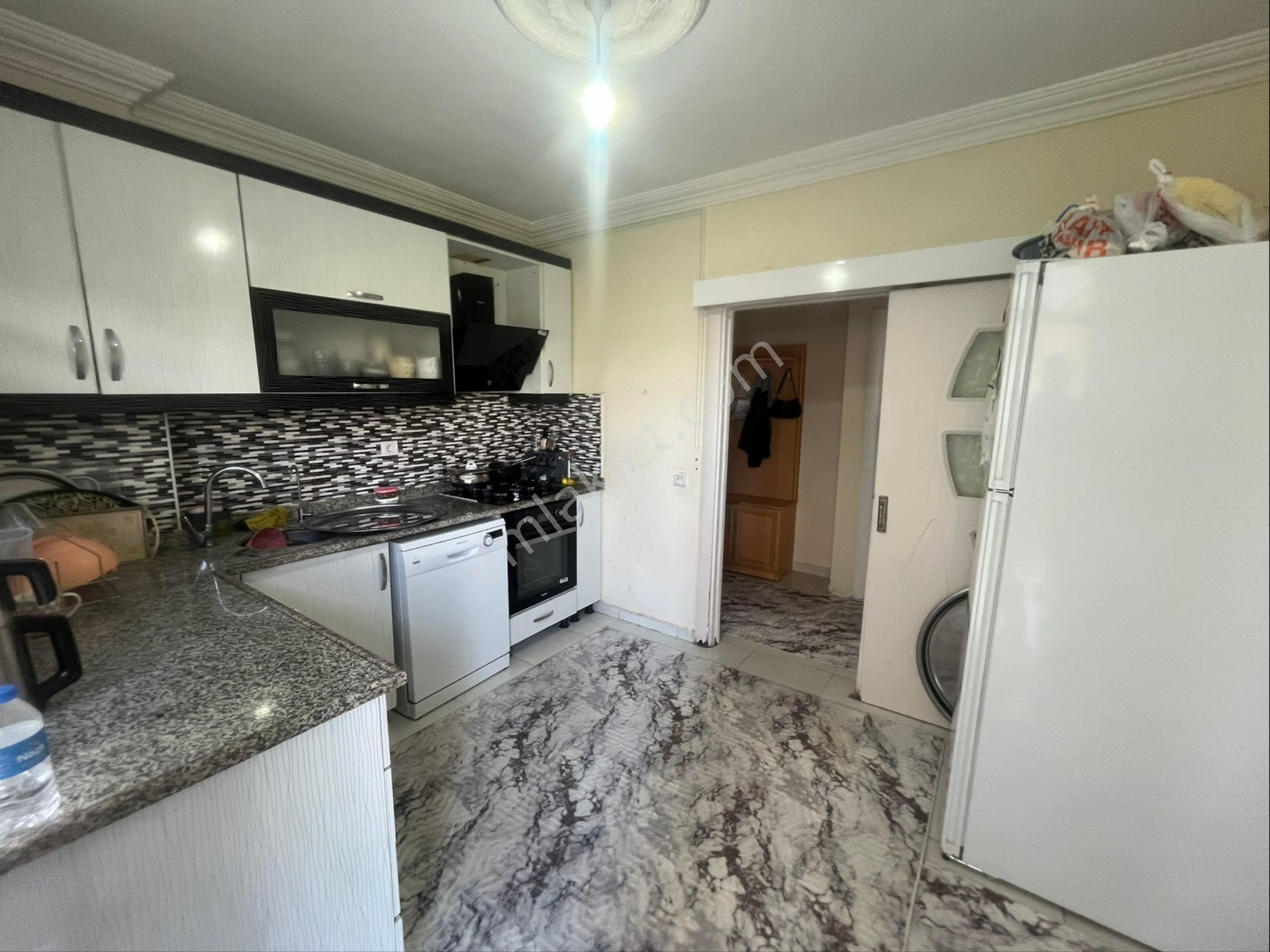 Artı Dan Köroglu Bulvarı Yakını 3+1 Konut - Görsel 2