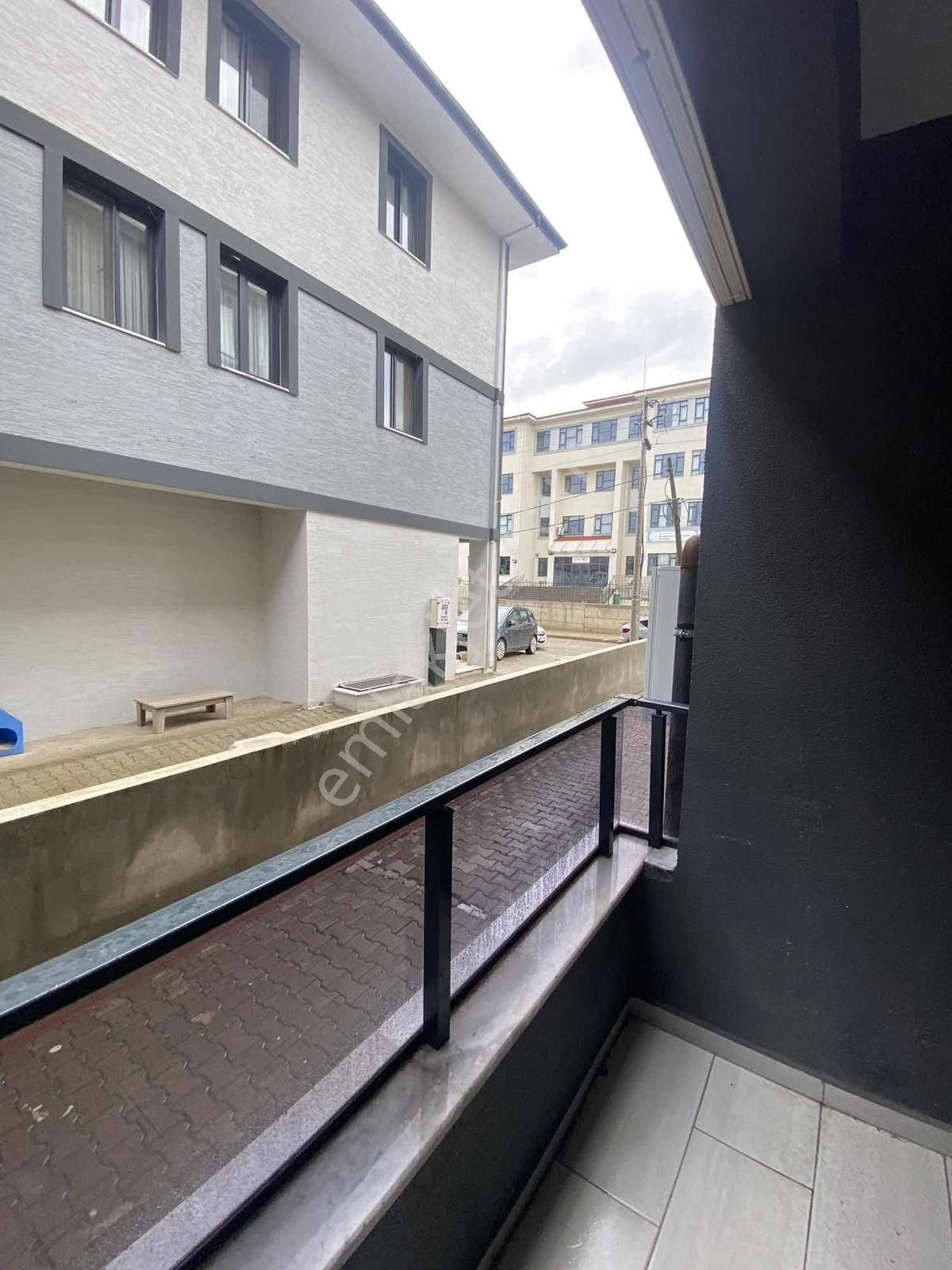 Prestijden Kemalpaşada Hastane Okula Yürüme Mesafesinde Daire - Görsel 3