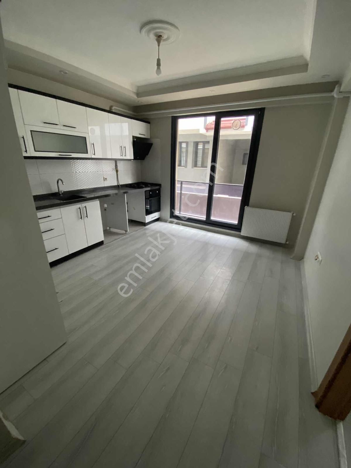 Prestijden Kemalpaşada Hastane Okula Yürüme Mesafesinde Daire - Görsel 9