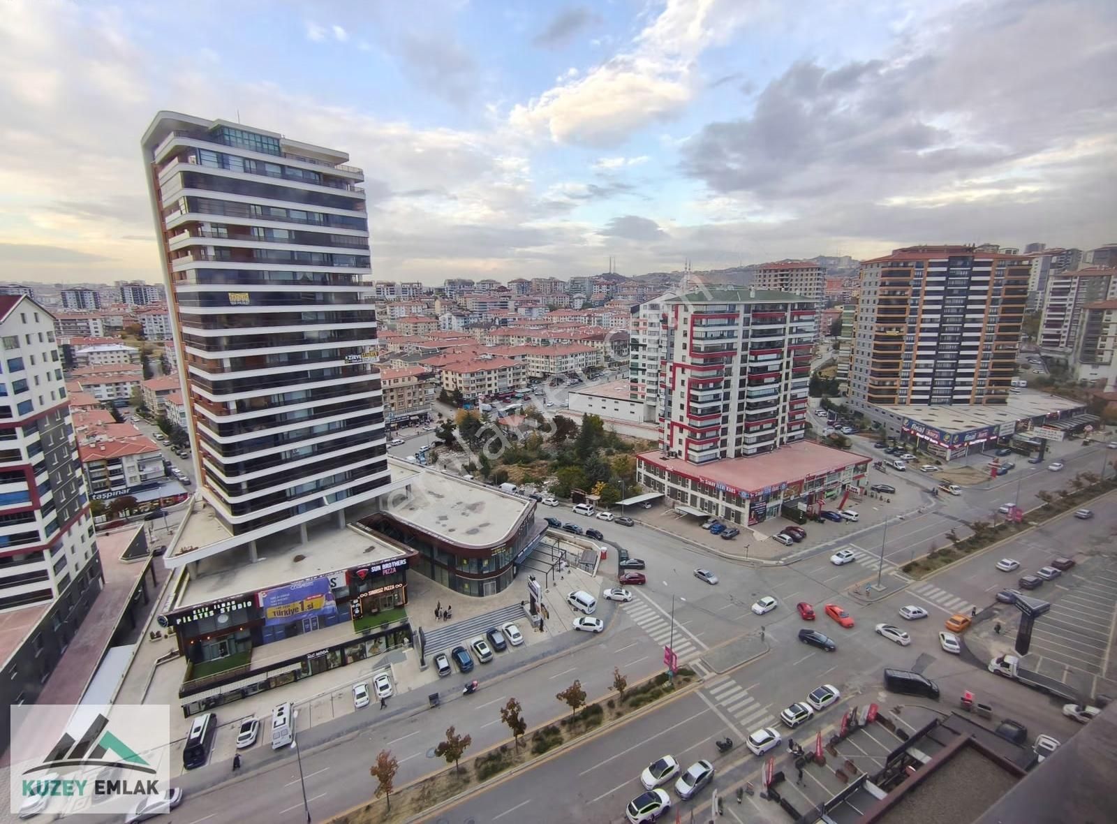 Güneşevlerin Merkezinde Manazaralı Ultra Lüks Geniş 4+1 Daire