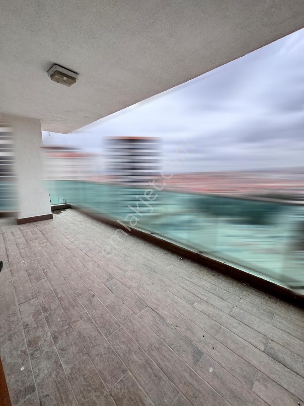 Lider Emlak'tan 4+1 **giyinme Odalı** Satılk Daire - Görsel 5