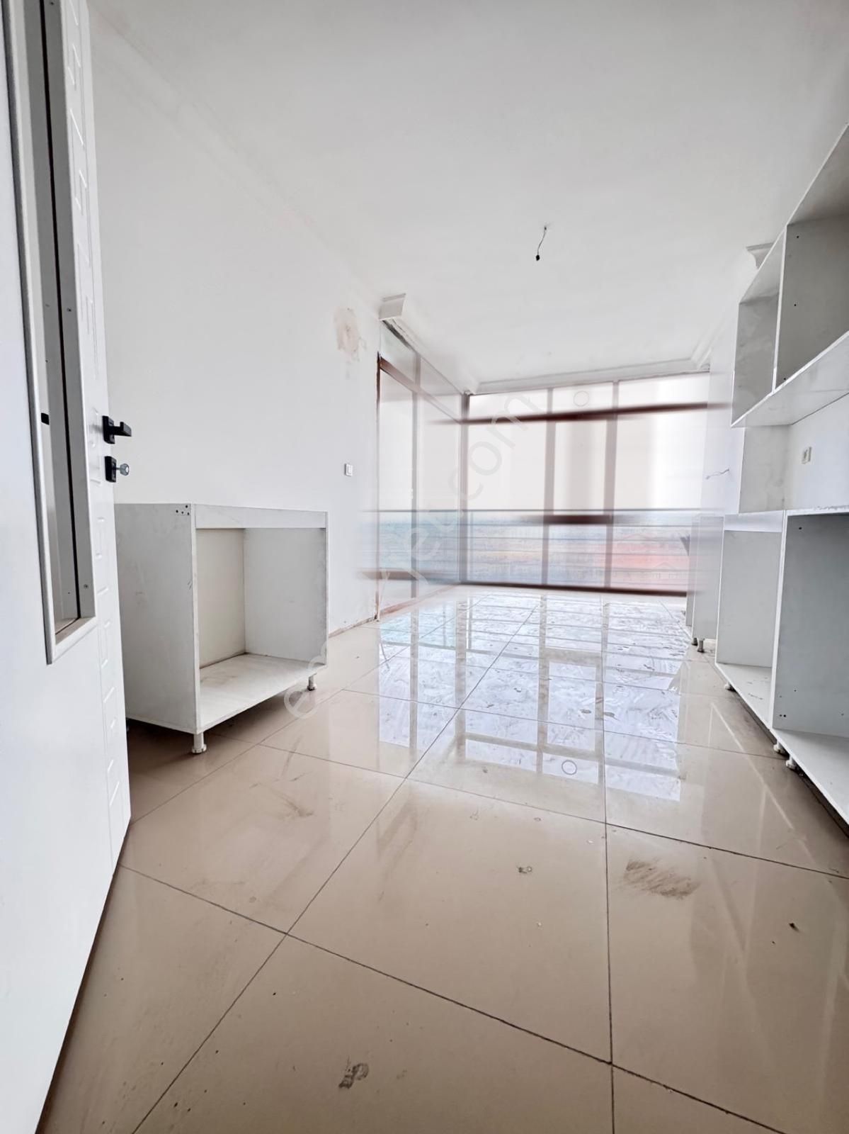 Lider Emlak'tan 4+1 **giyinme Odalı** Satılk Daire - Görsel 3