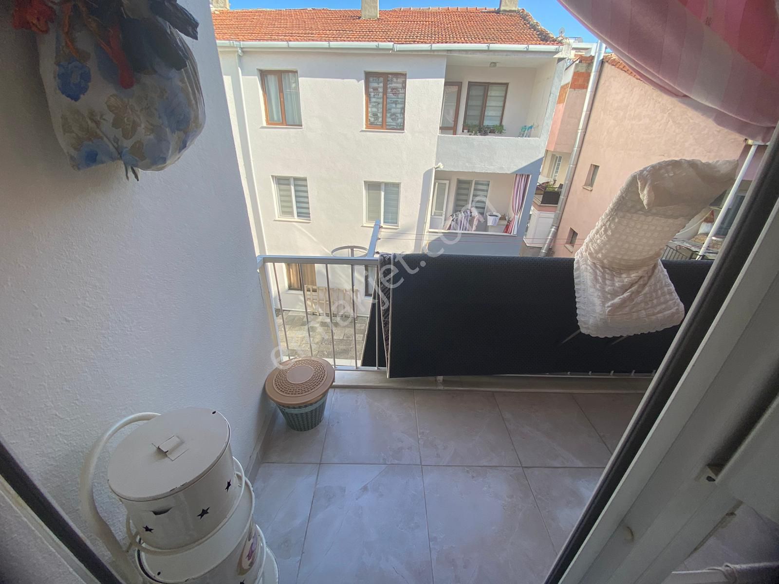 Kemalpaşanın Merkezinde Acil Satılık 3+1 Doğalgazlı Daire - Görsel 8