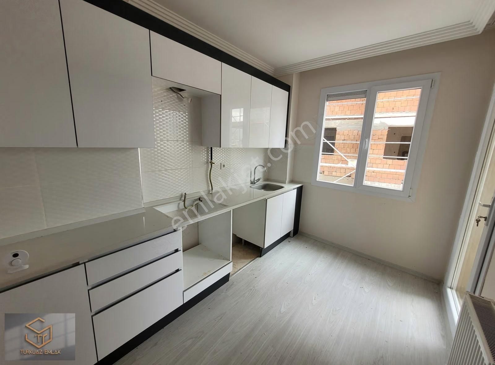 Menemen Tülbentli De Site İçi Kiralık 2+1 Arakat Daire - Görsel 7