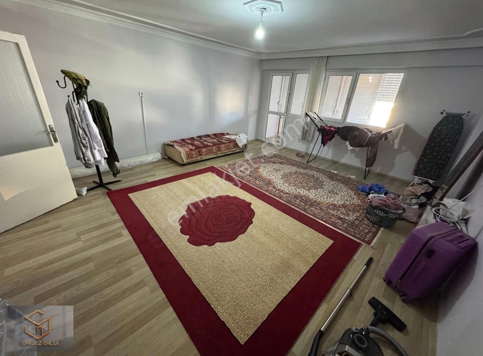 Menemen Kasımpaşa Mah. De Satılık 3+1 Arakat 130 M² Daire