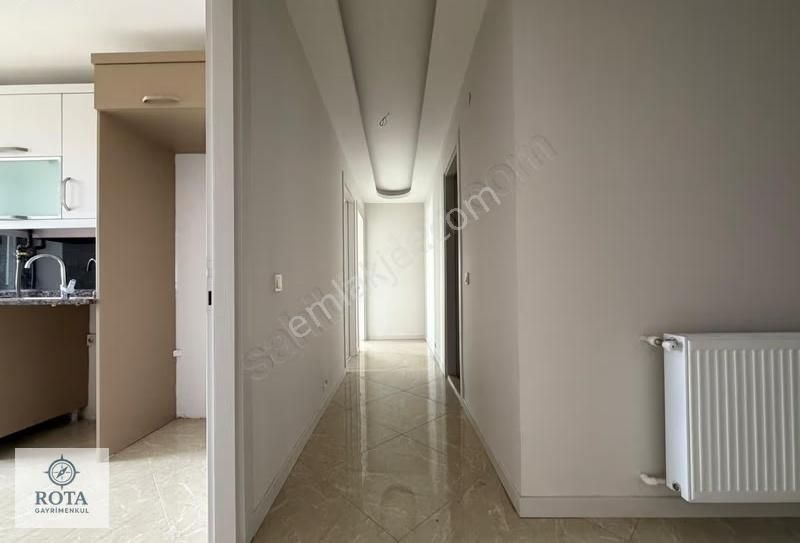 Rota Emlaktan Buca Yenigün Mah Kolej Karşısı 3+1 Satılık Daire - Görsel 3