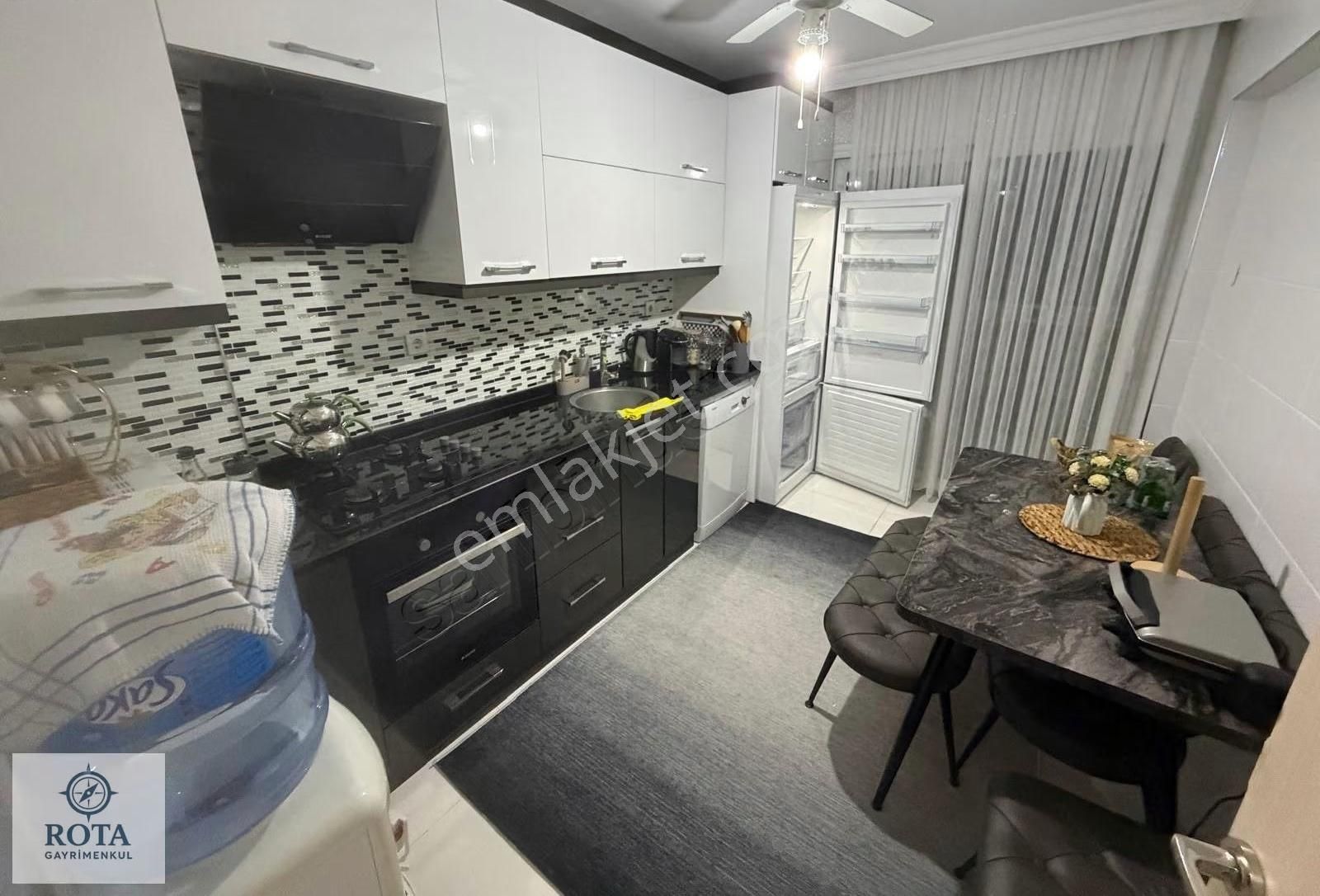 Rota Emlaktan Yenigün Mah Ptt Yanı Arakat 140m² Fırsat 3+1 Daire