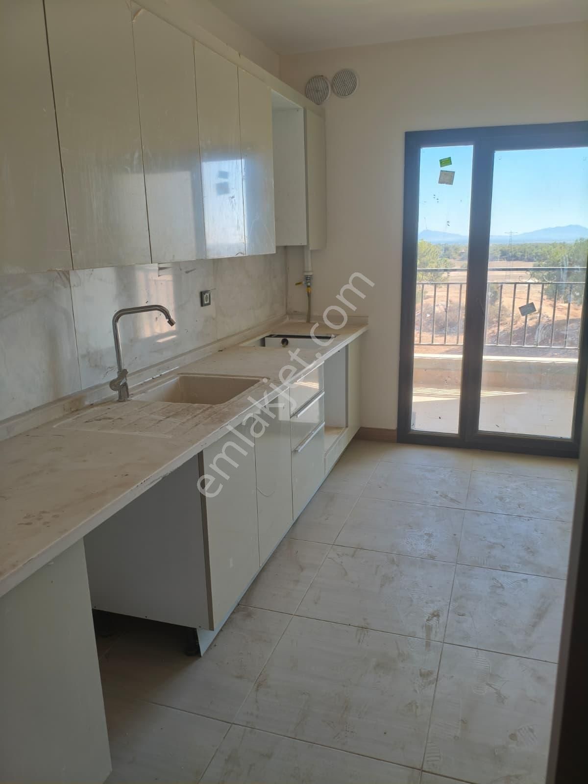 Adana Sarıçam Göztepe Tokilerde Yola Markete Yakın Sıfır Kiralık Daire 2+1 Fırsat Daire