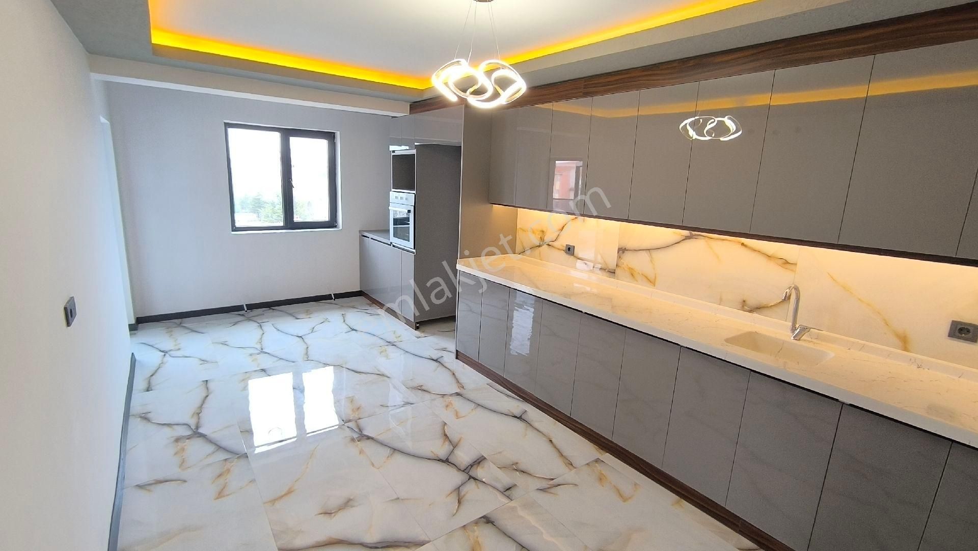 Sena Emlak, Menderes'in En Güzel Yerinde, Sıfır Daire Seçeneği İle Dikkat