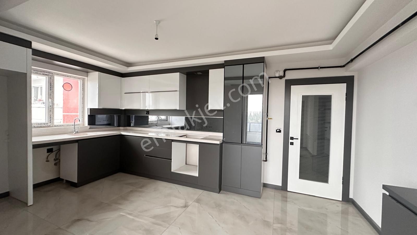 Torun^dan Tandoğan Mah.asansörlü E.banyolu 3+1 Daire - Görsel 3