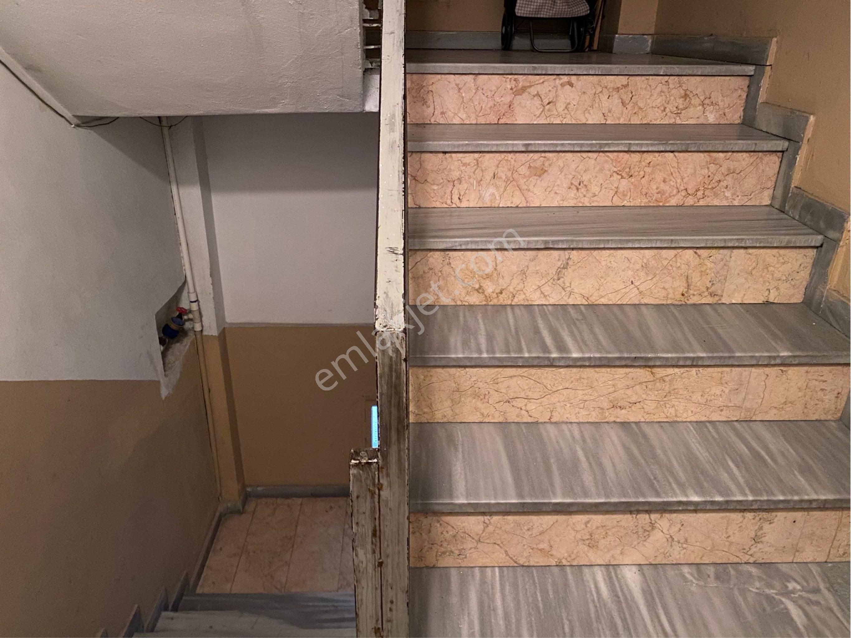 İsmetpaşa Mah’de Tramvaya Yakın 3 + 1 120 Metre² Krediye Uygun Güney Cephe 3.kat Daire - Görsel 29