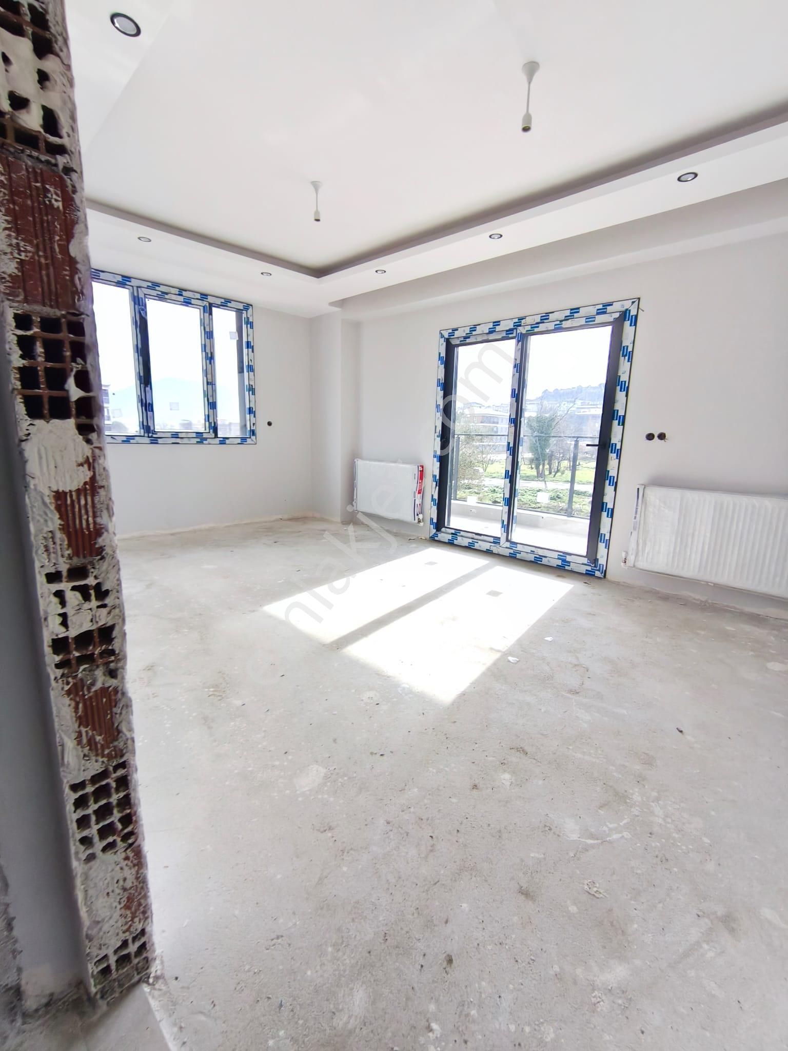 Kaya Emlak'tan Kemalpaşa Merkezinde Satılık Yeni Sıfır 2+1 Lüks Daireler - Görsel 19