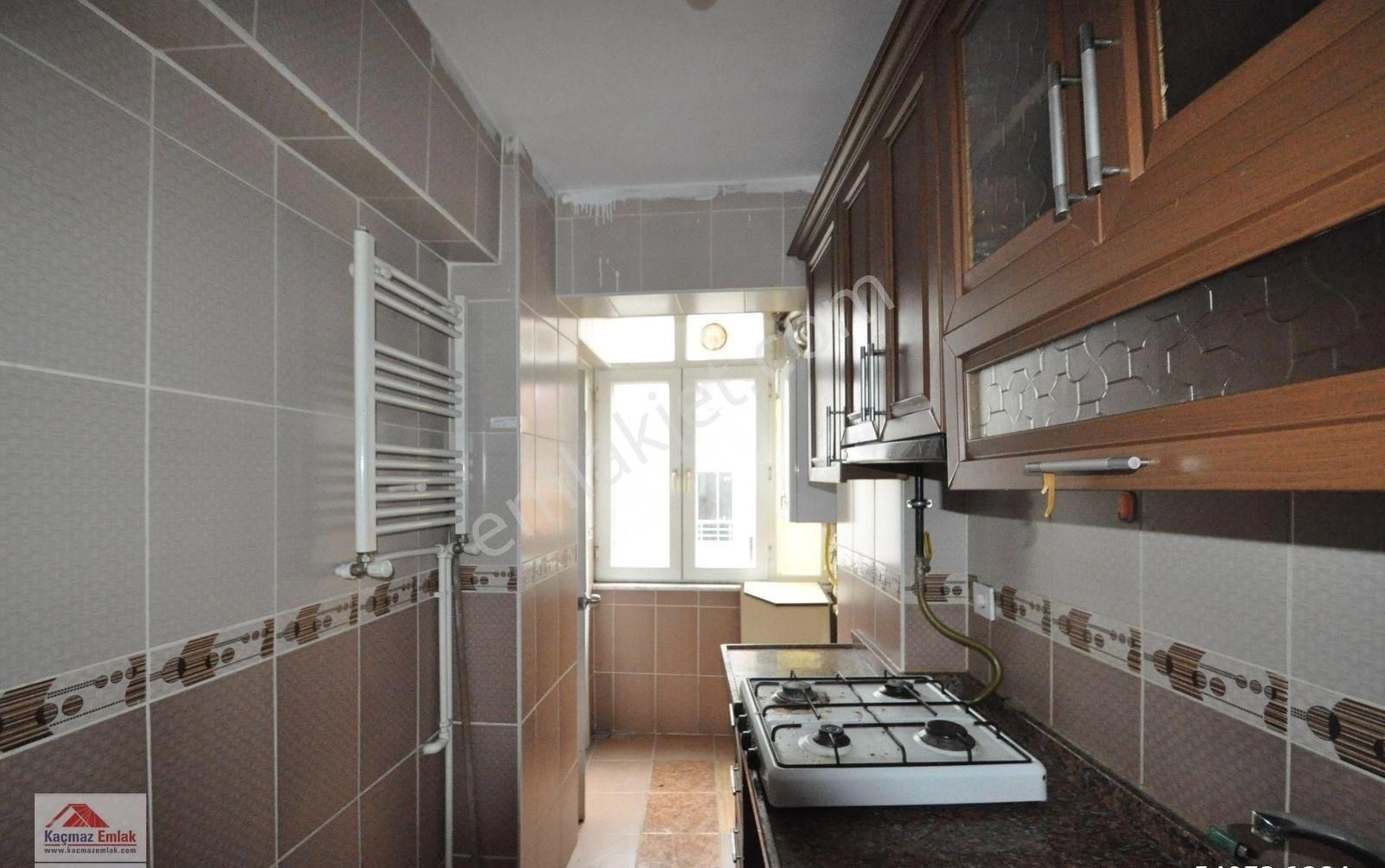 Gaziosmanpaşa Bağlarbaşı Kaçmazdan Kiralık 60m2 Arakat 12 Yıl 1+1 Daire - Görsel 2