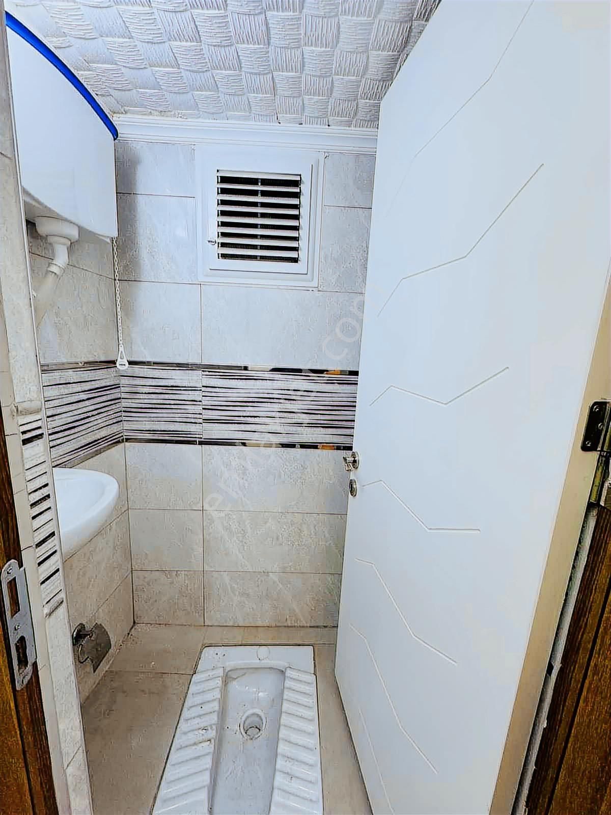 Emlak Center'dan Alaybey Mah Satılık 3+1 Ara Kat Daire - Görsel 14
