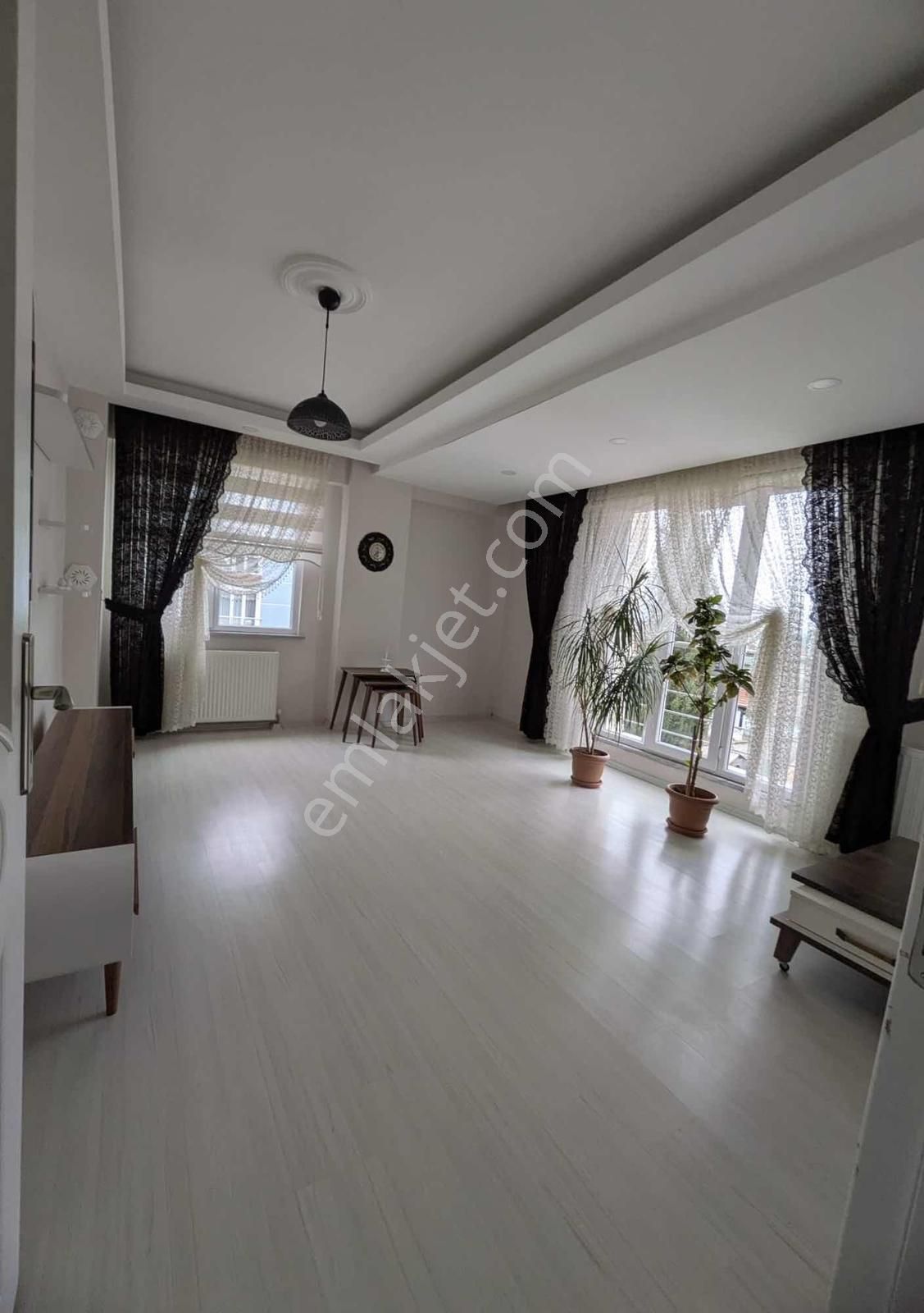 Çorlu Ergene Ulaşta Satılık Geniş 2+1 Daire - Görsel 11