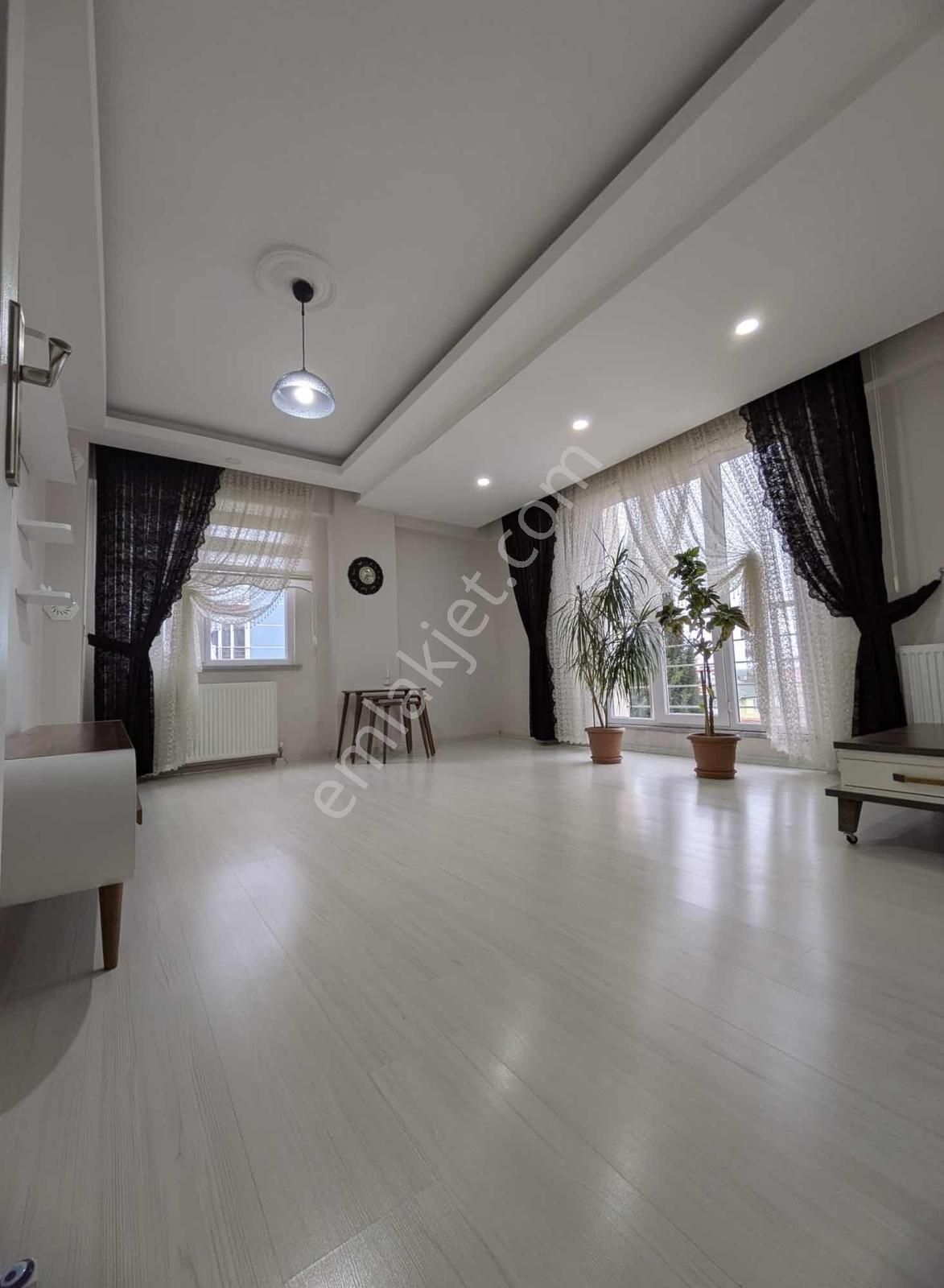 Çorlu Ergene Ulaşta Satılık Geniş 2+1 Daire - Görsel 5