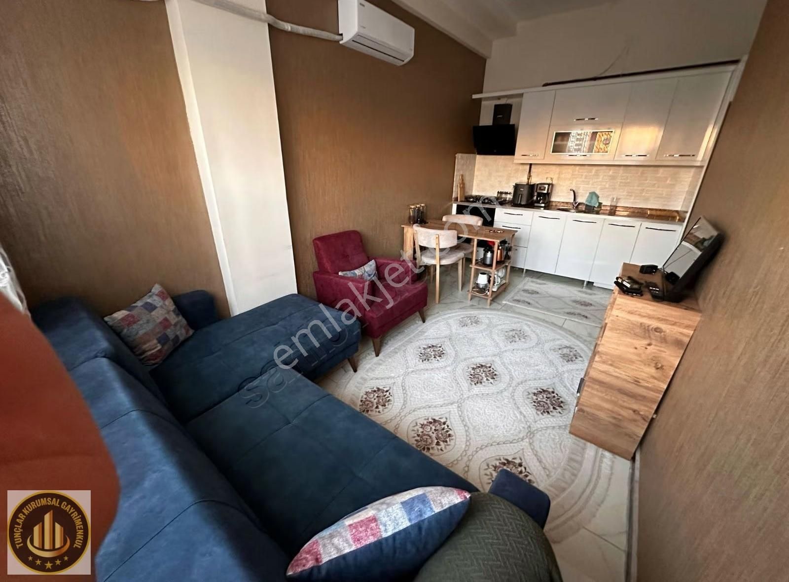 Otogar Karşısı Bağcılar Tarafında 2+1 Eşyalı Kiralık Daire