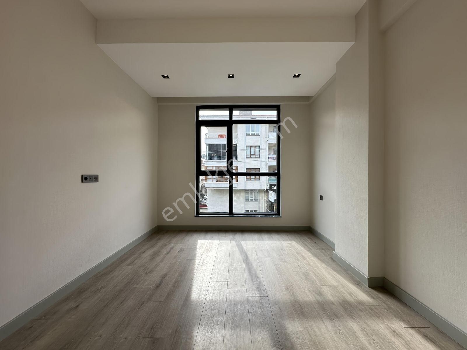 Merkezi Konumda | Cadde Üzeri | Modern Ve Lüks Mimari | 2+1 | - Görsel 8