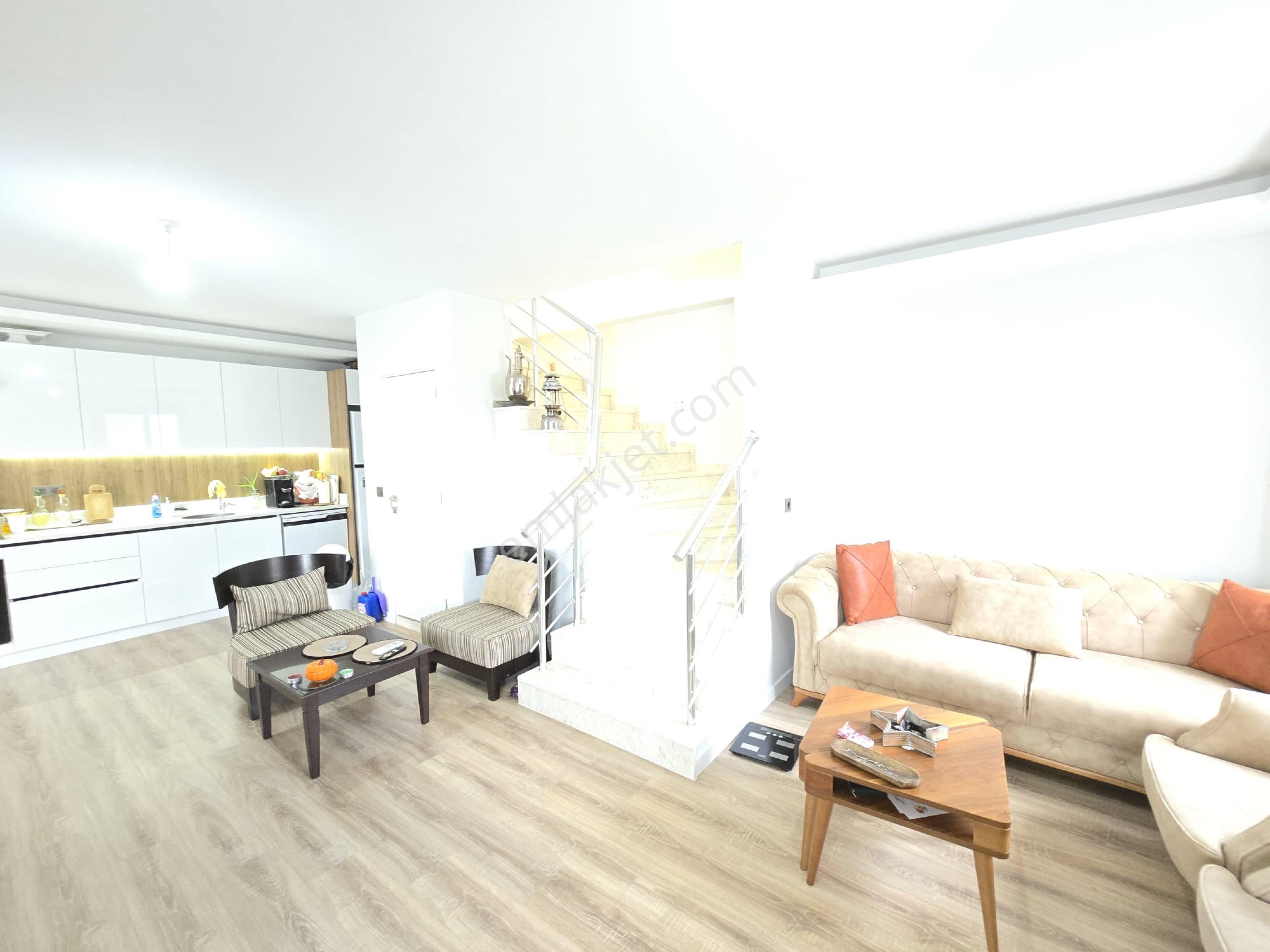 İzmir Seferihisar Ürkmez De Satılık Geniş Bahçeli 3+1 Yazlık Villa - Görsel 5