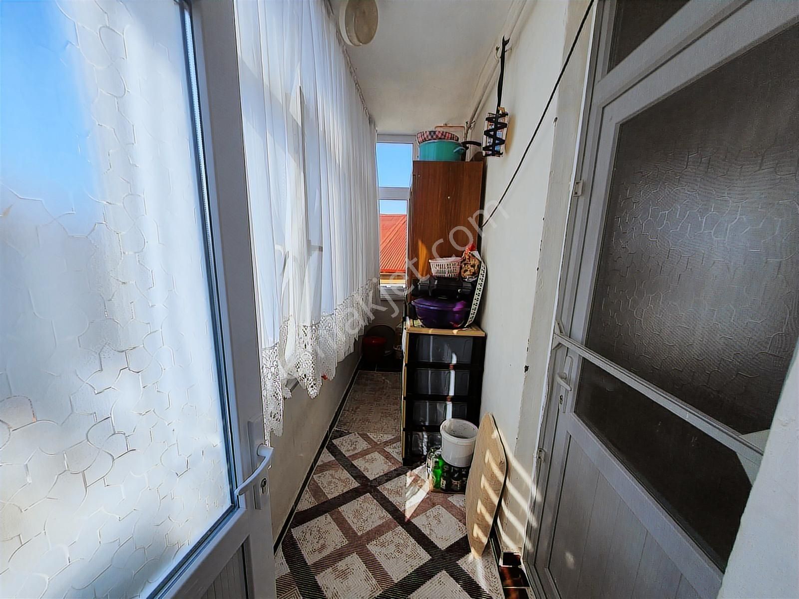 Saray Gibi Dubleks 3+1, Mustafa Bakkal İle Okullar Arasında - Görsel 2