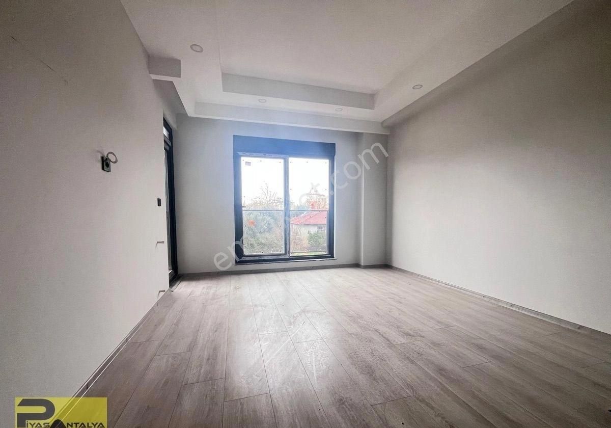 Habibler Mahallesi Havuzlu Fırsat Daire 1+1