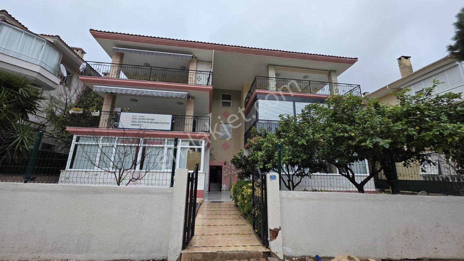 Çeşme Merkezde | 3+1 | Geniş Balkonlu | Konut & İş Yeri Kullanım - Görsel 3