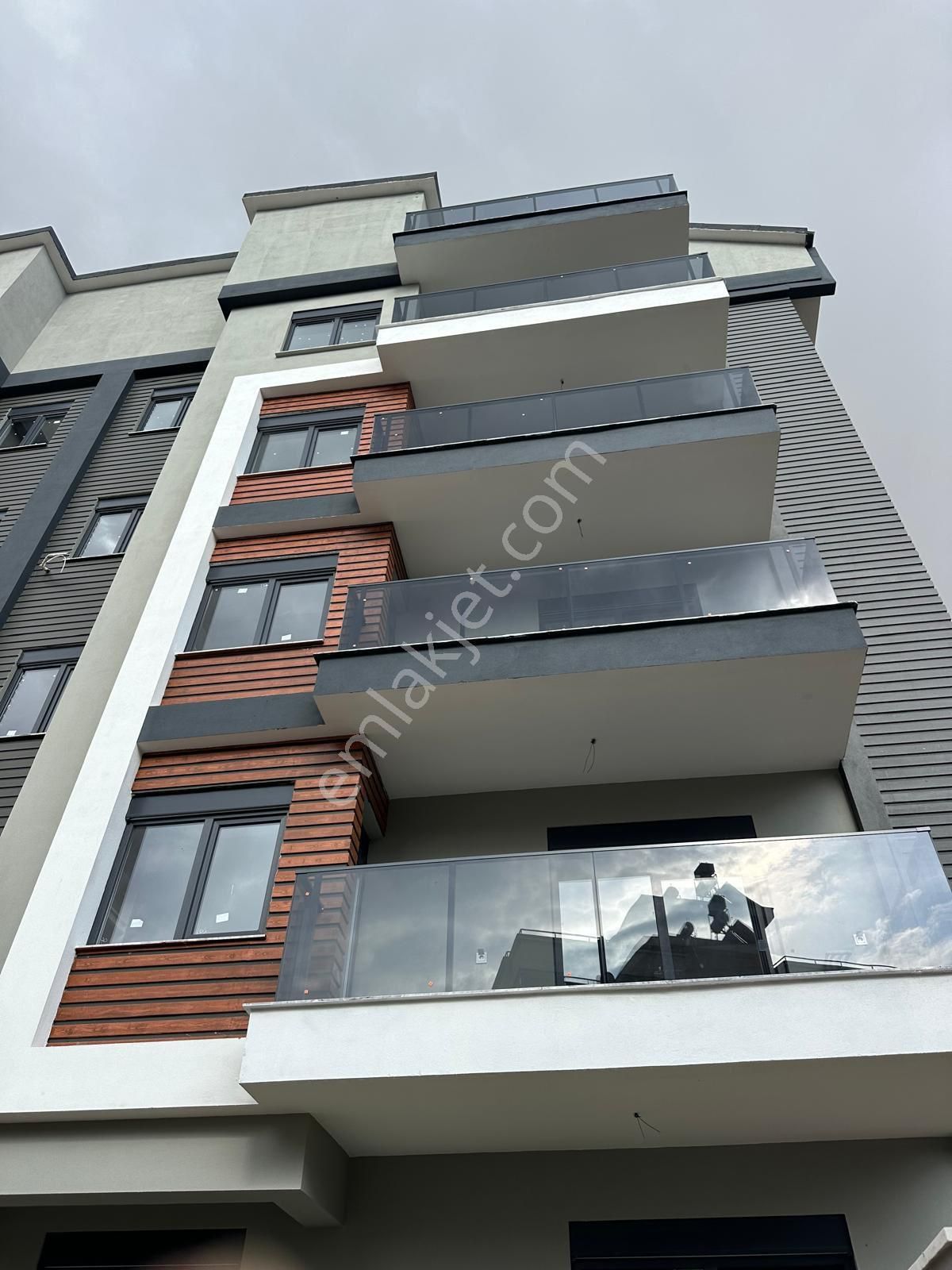 Kızıltoprakta Sıfır 2+1 Seçenekleri - Görsel 16