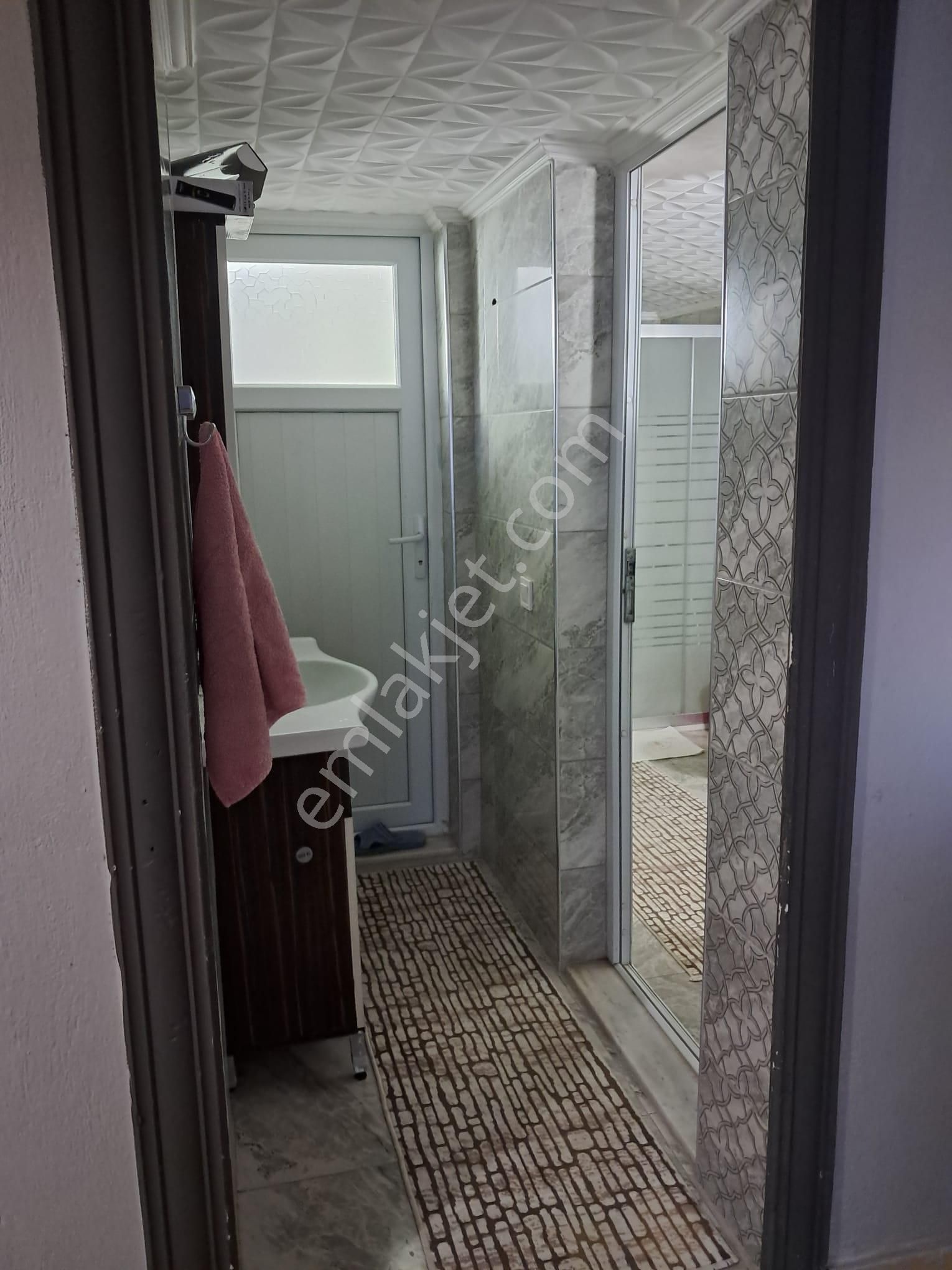 Kemalpaşanın Merkezinde 160m2 Doğalgazlı 3+1 Acil Satılık Daire - Görsel 22