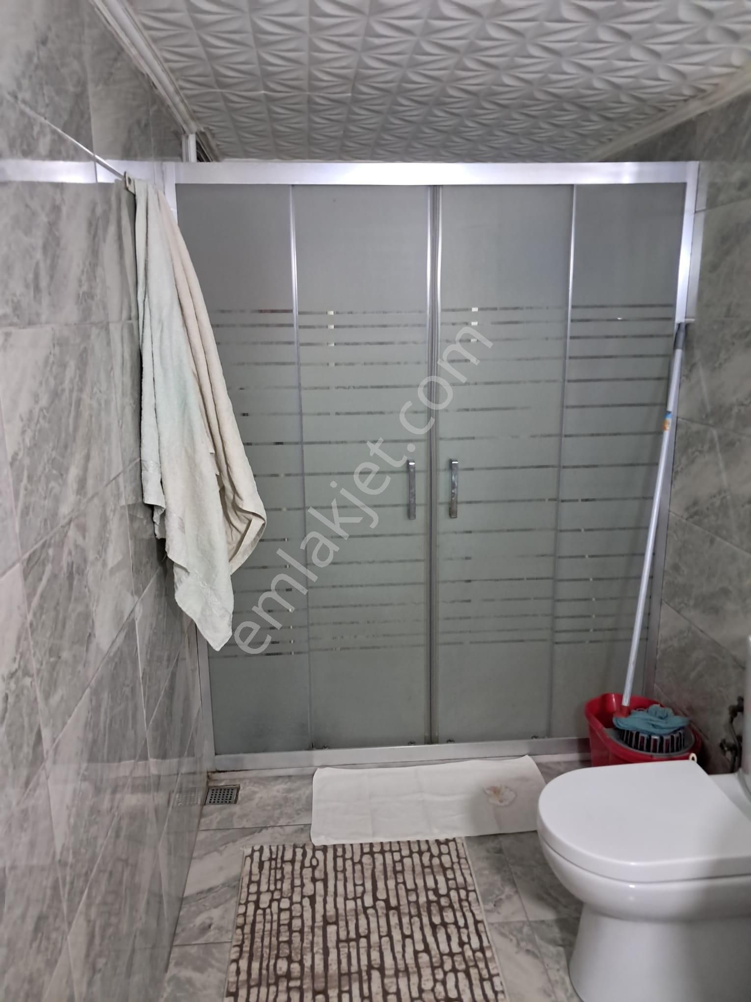 Kemalpaşanın Merkezinde 160m2 Doğalgazlı 3+1 Acil Satılık Daire - Görsel 2