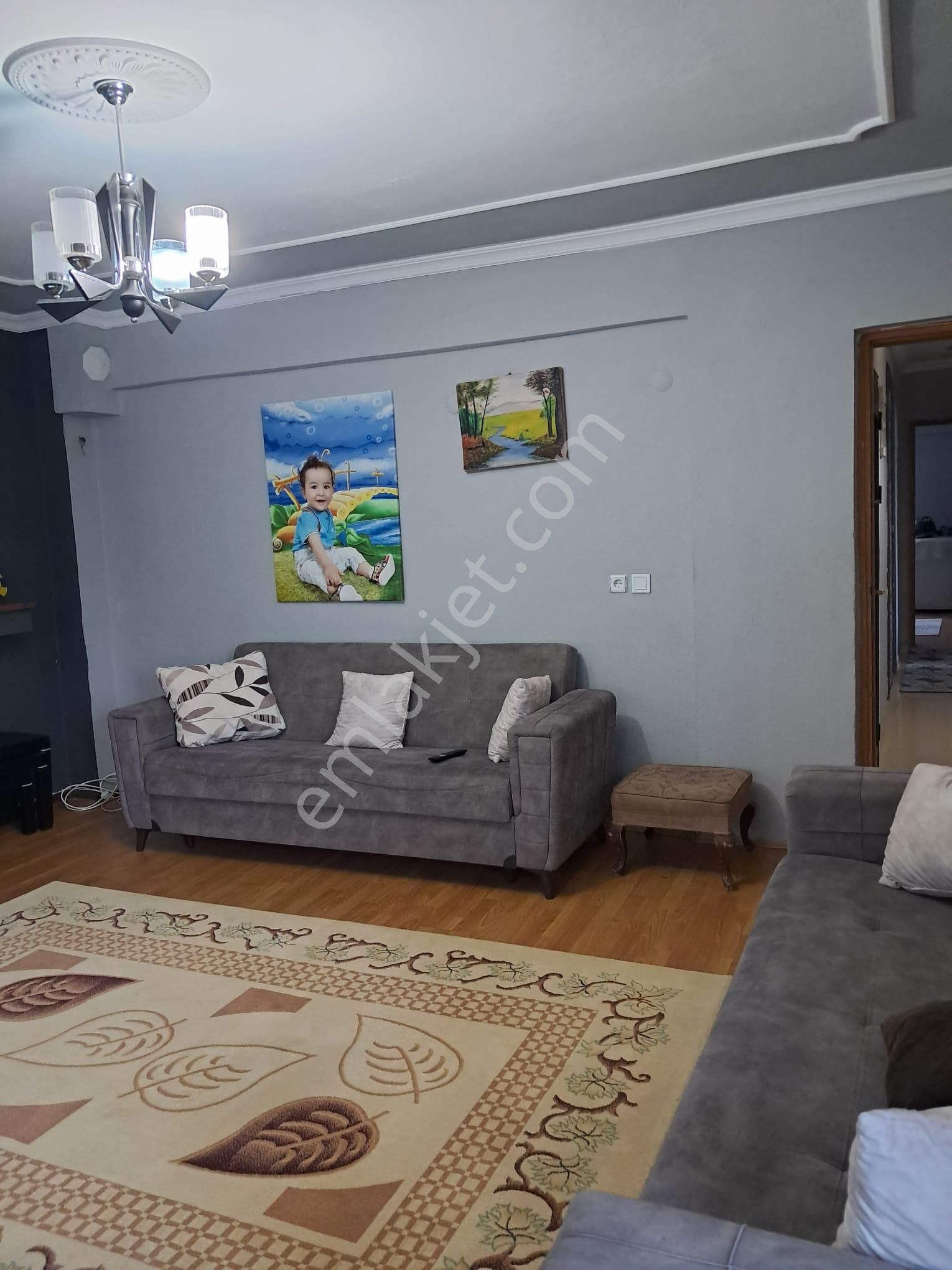 Kemalpaşanın Merkezinde 160m2 Doğalgazlı 3+1 Acil Satılık Daire - Görsel 4