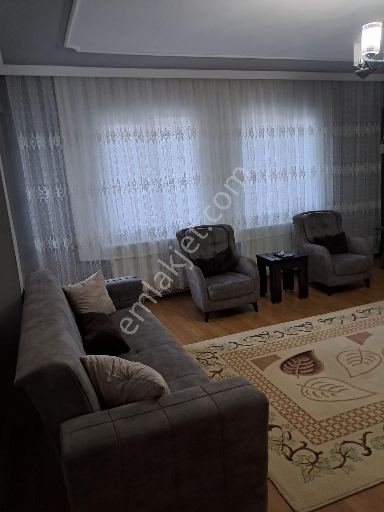 Kemalpaşanın Merkezinde 160m2 Doğalgazlı 3+1 Acil Satılık Daire - Görsel 3