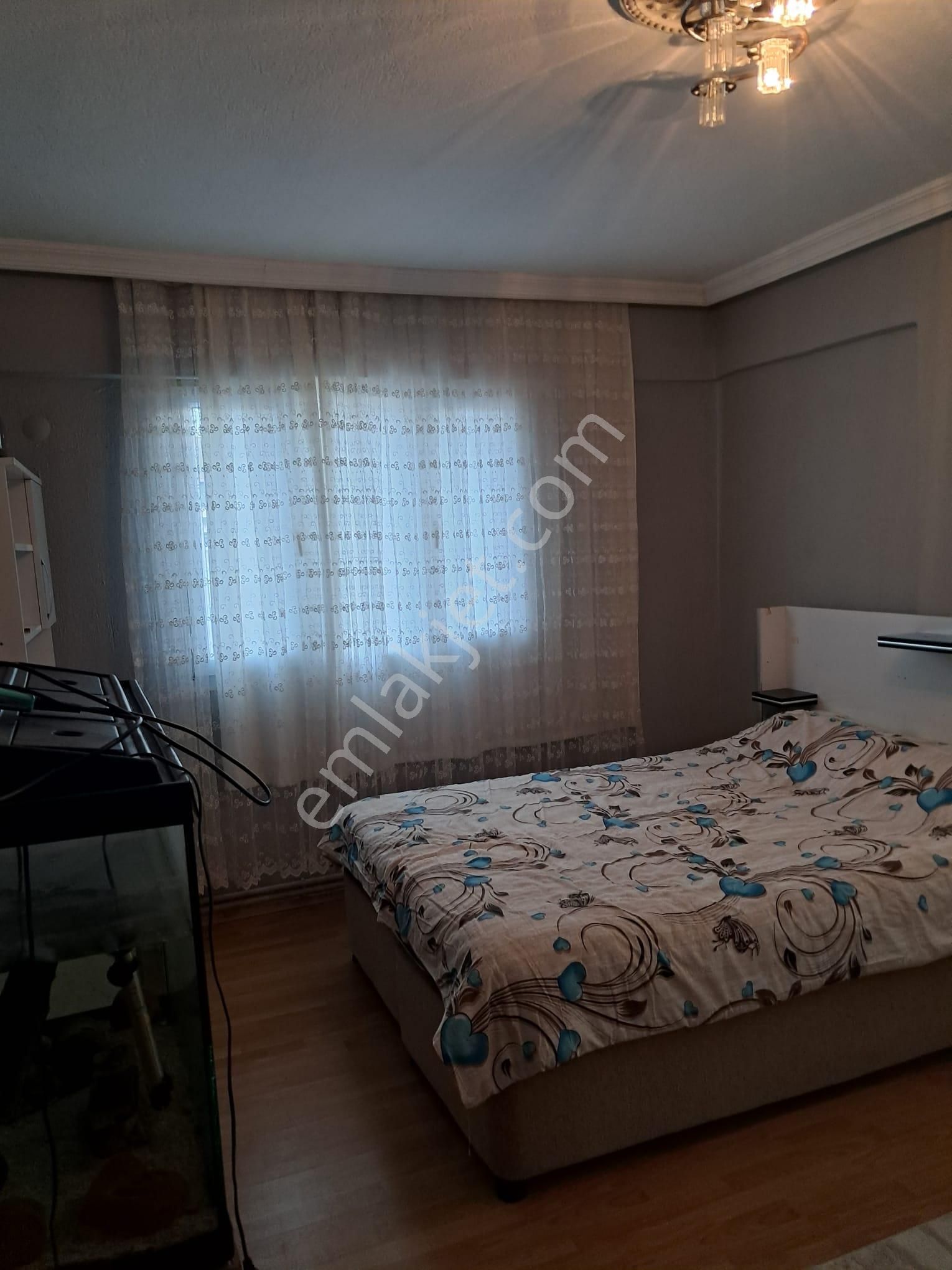 Kemalpaşanın Merkezinde 160m2 Doğalgazlı 3+1 Acil Satılık Daire - Görsel 14