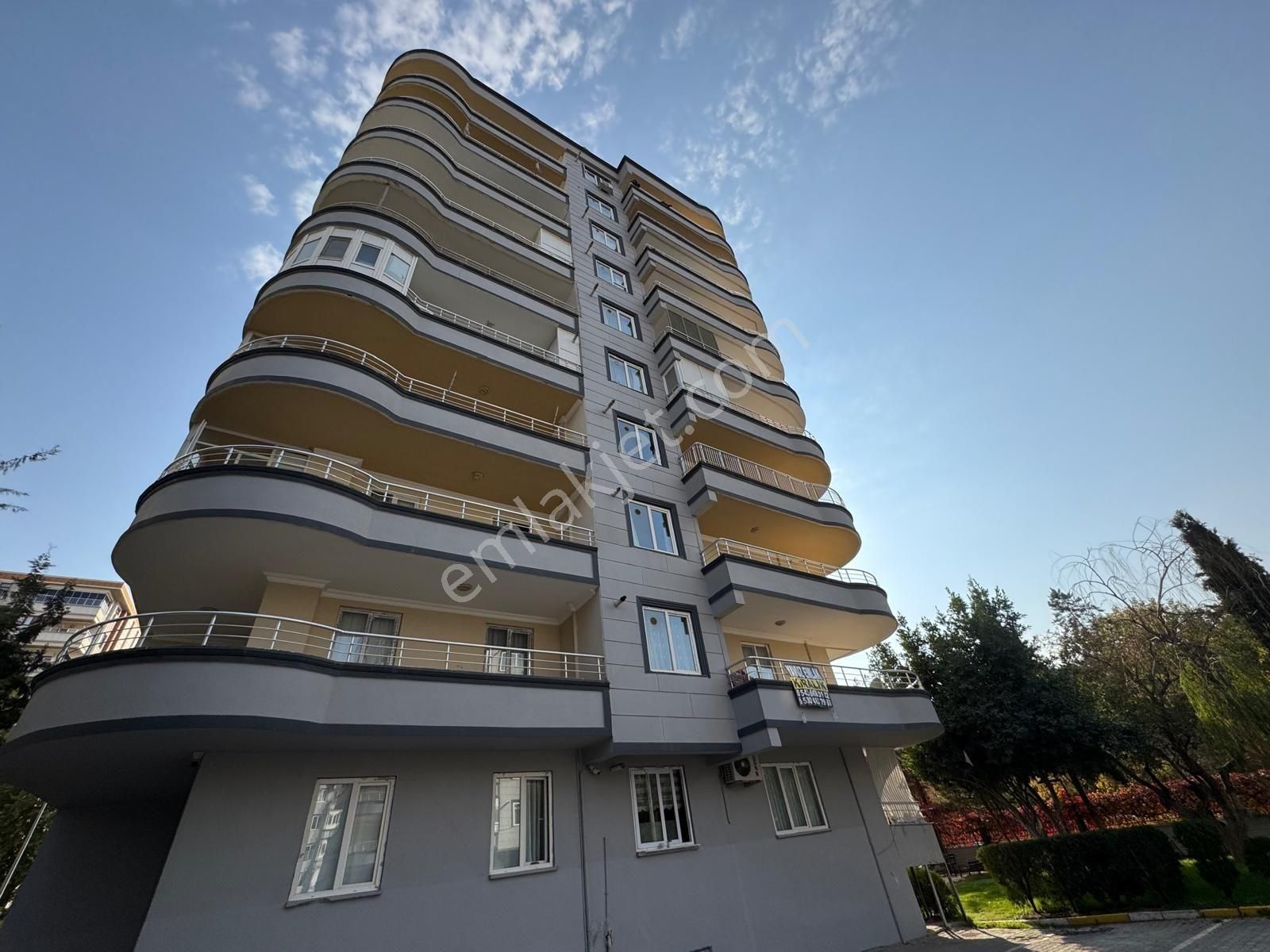 Yavuz Emlak Tan Satılık Daire 1 Kat Karaköprü Şenevler Mah 5 Oda