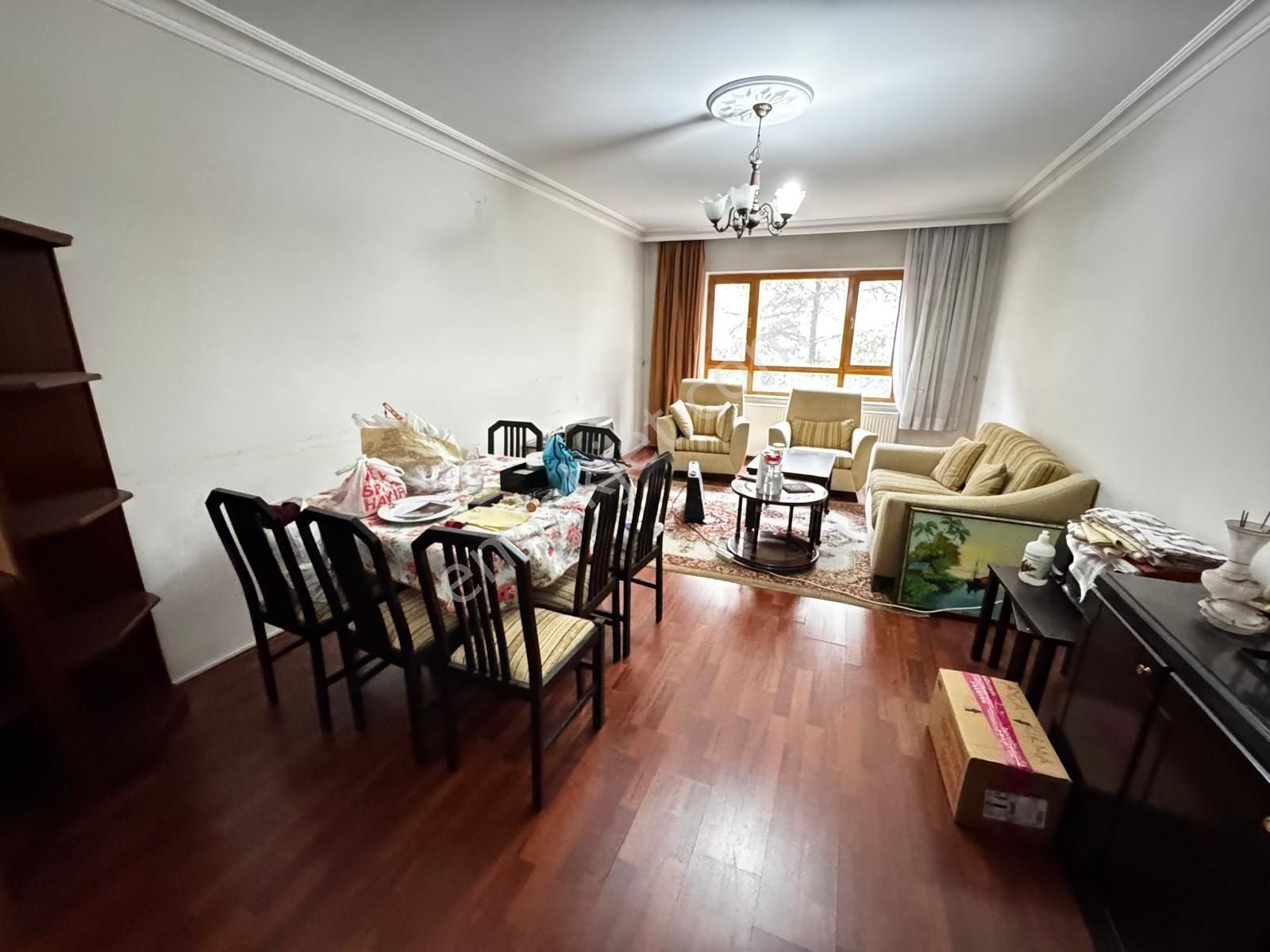 Çiçekli'de Genç Bina'da Orta Kat 3+1 Salon Bağımsız Emsalsiz - Görsel 3