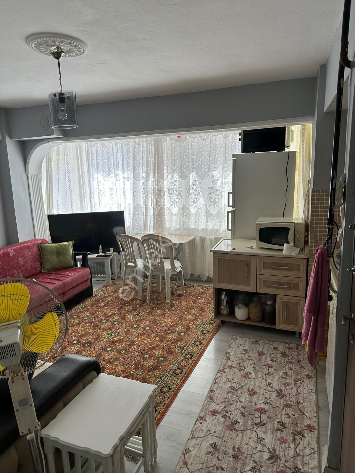 Kumla'da Denize Yakın Cadde Üzeri Kombili 2+1 Daire - Görsel 4