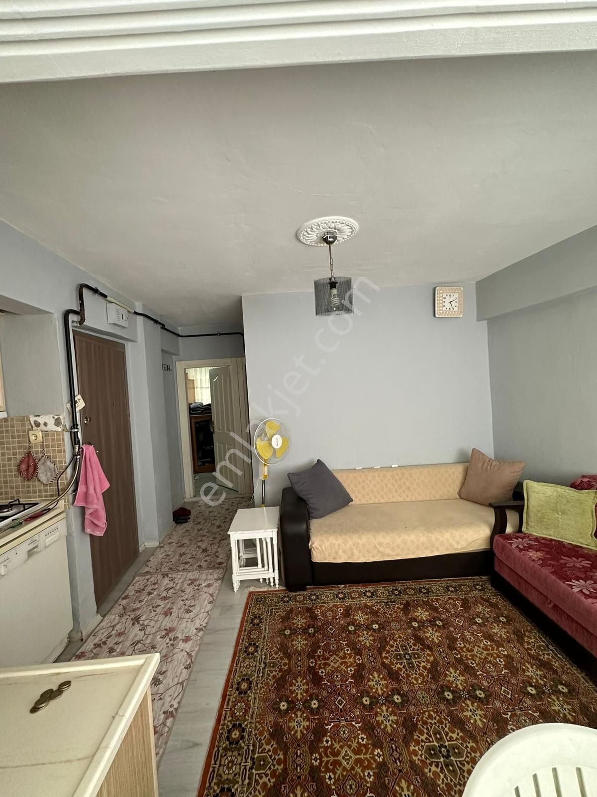 Kumla'da Denize Yakın Cadde Üzeri Kombili 2+1 Daire - Görsel 3