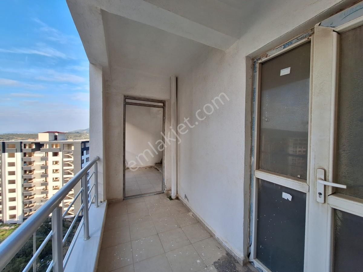 Kuşadası Avm Mevki Uydukentte Satılık 2+1 Daire - Görsel 14